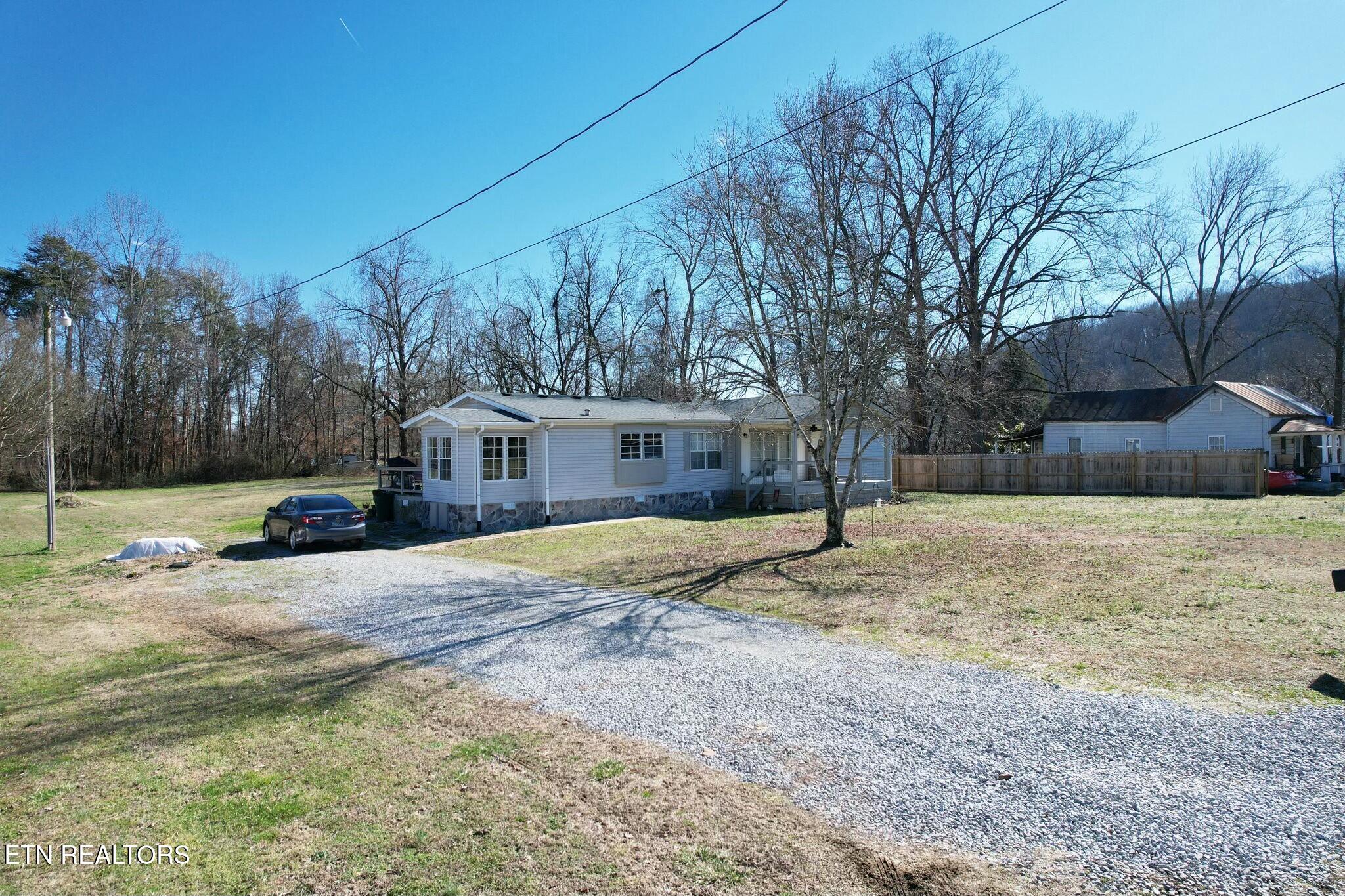330 Hilleary St