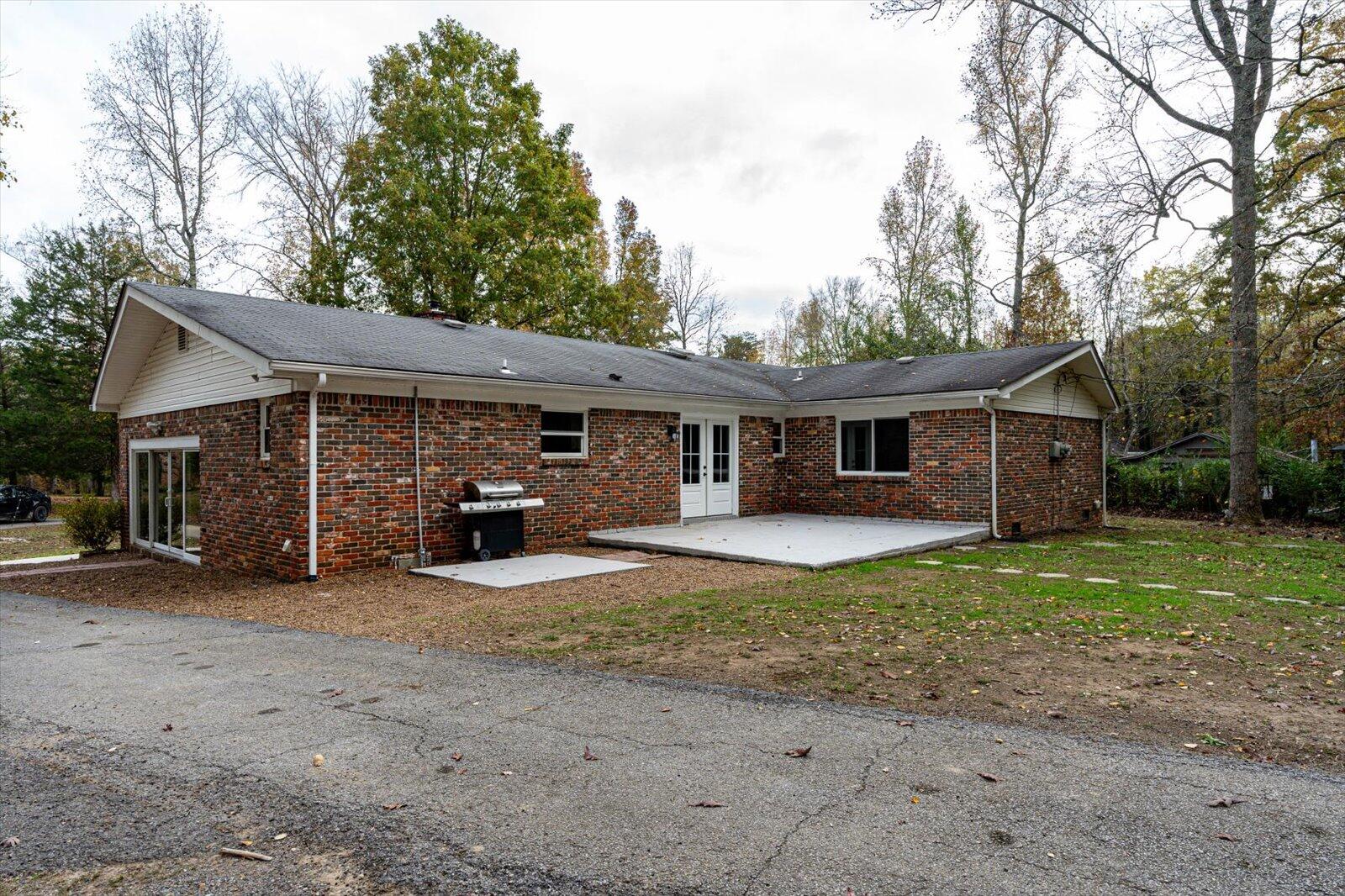 5037 Johnston Road, McDonald