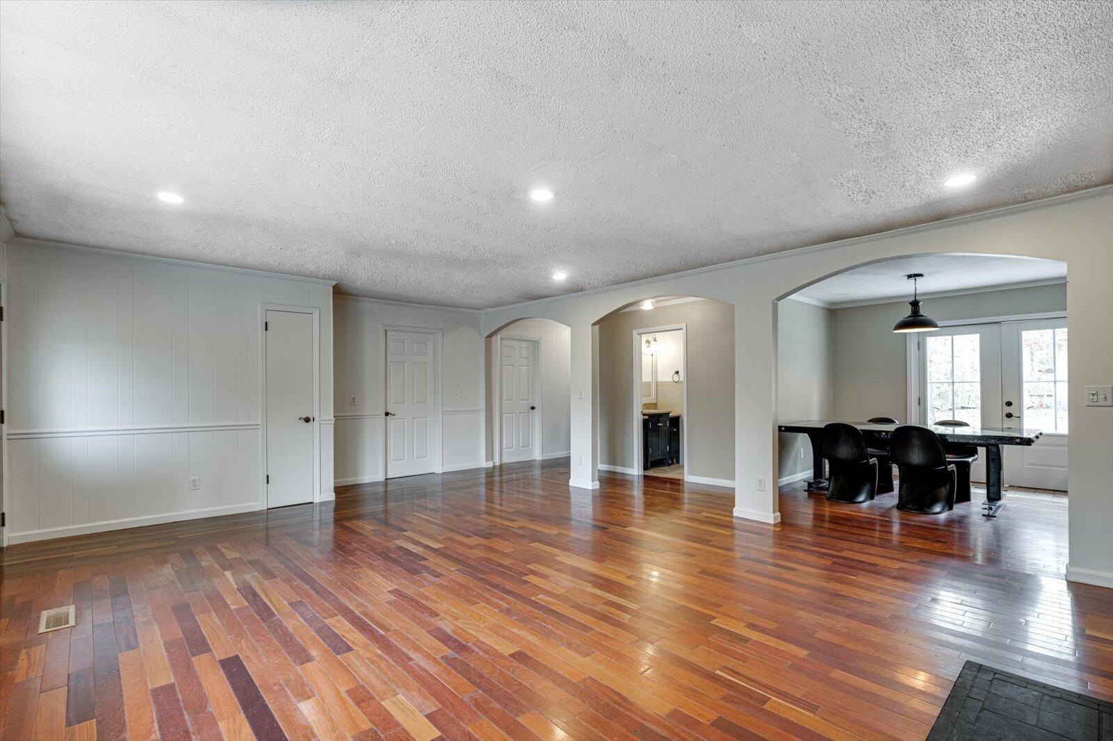 5037 Johnston Road, McDonald
