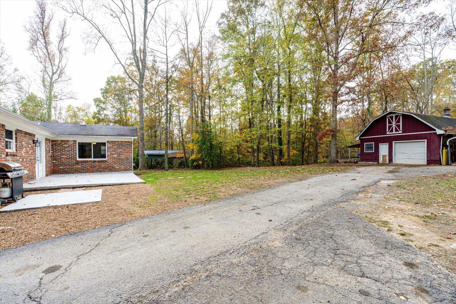 5037 Johnston Road, McDonald