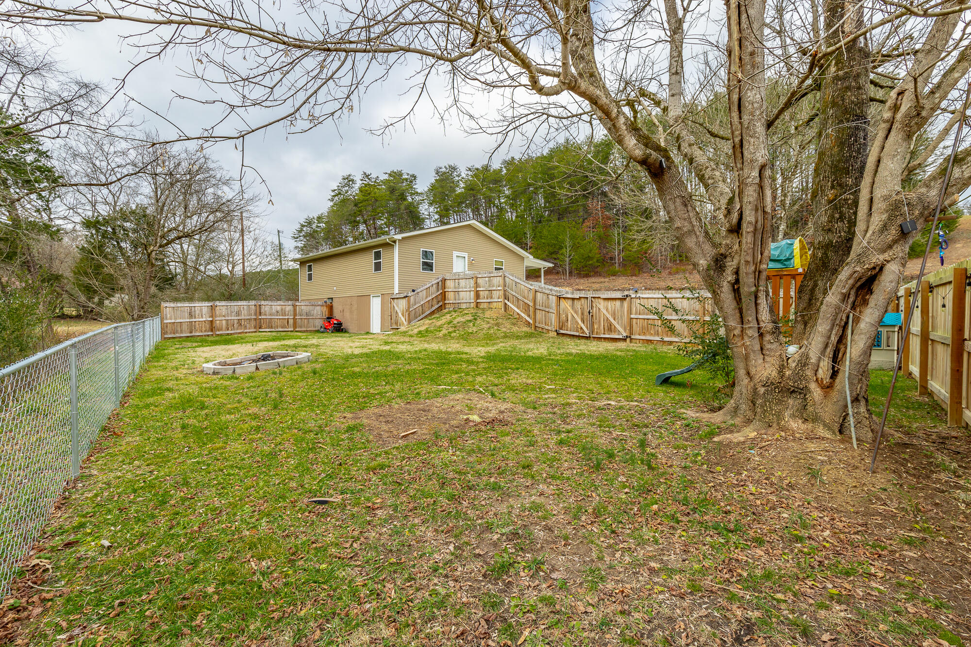 1960 White Oak Road