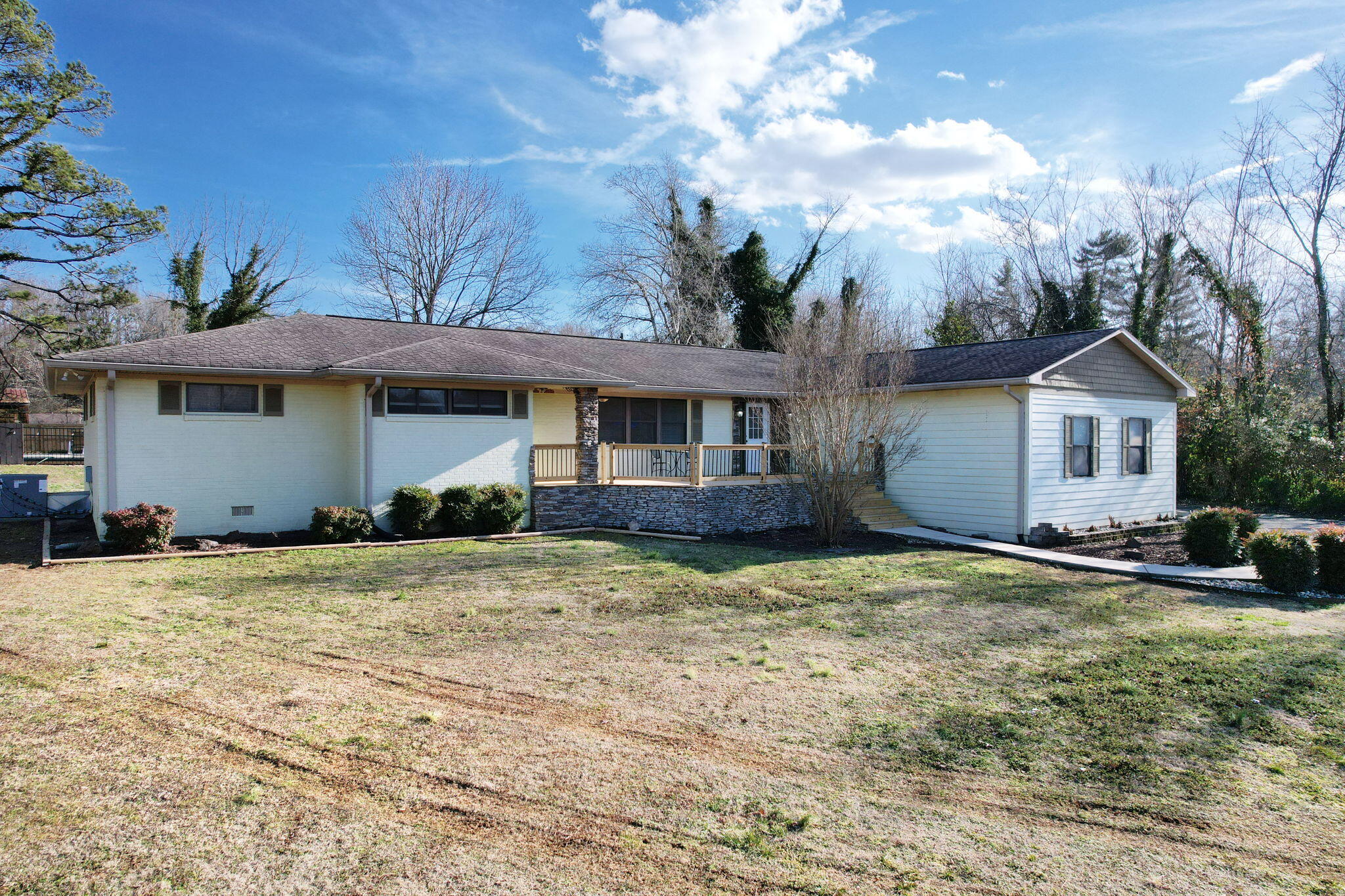 6230 North Lee Highway