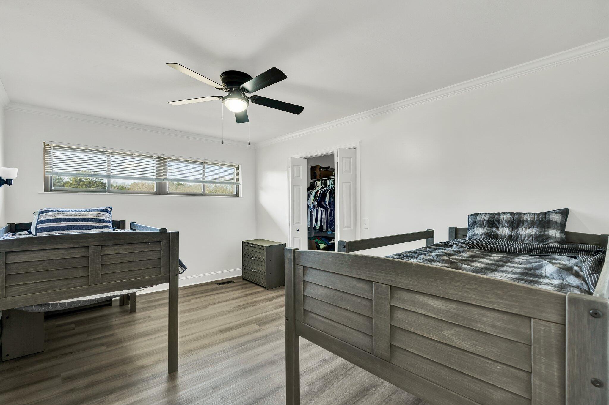 6230 North Lee Highway