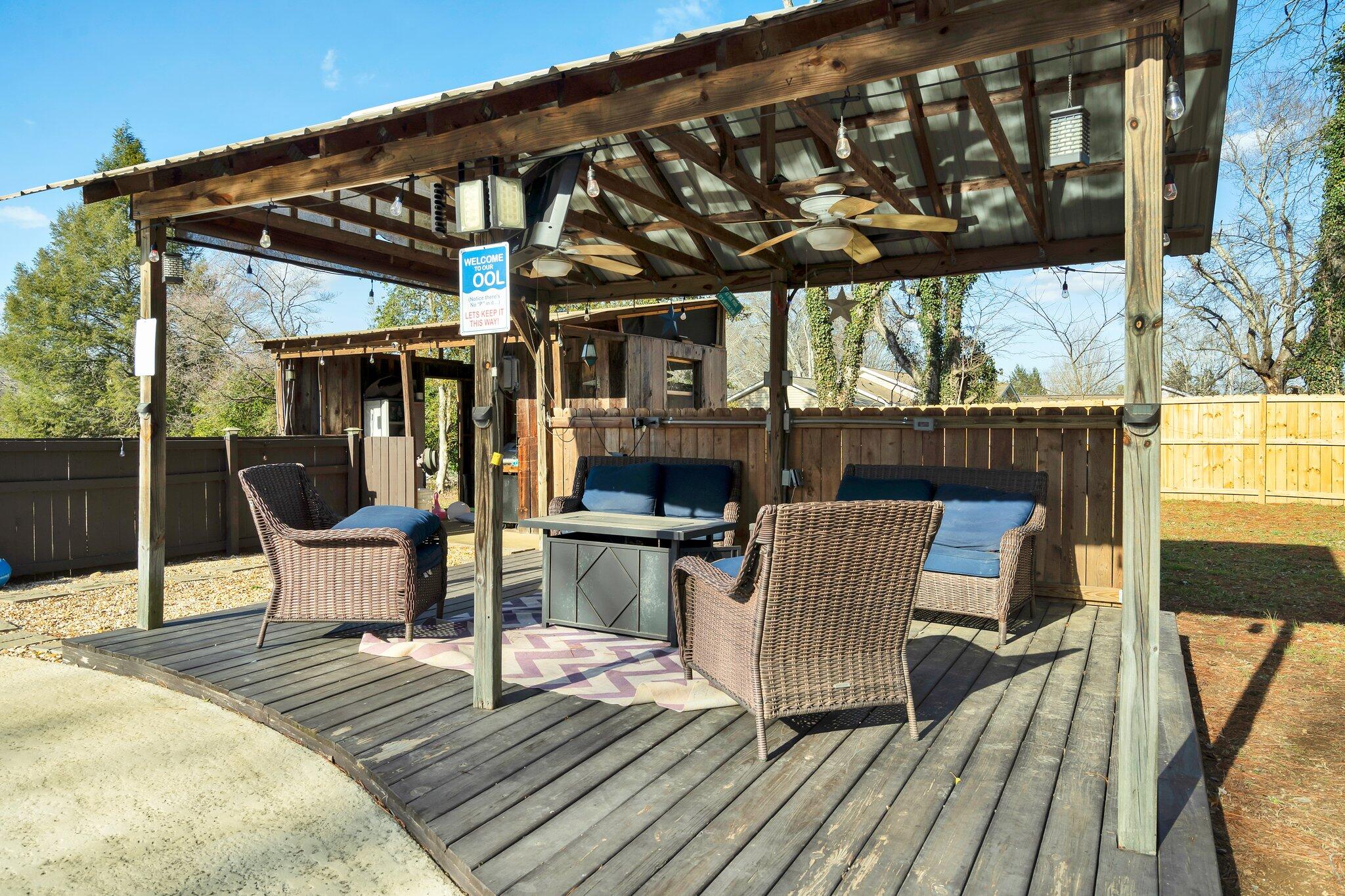 6230 North Lee Highway