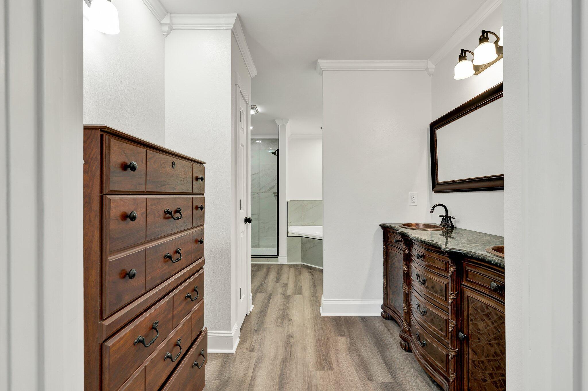 6230 North Lee Highway