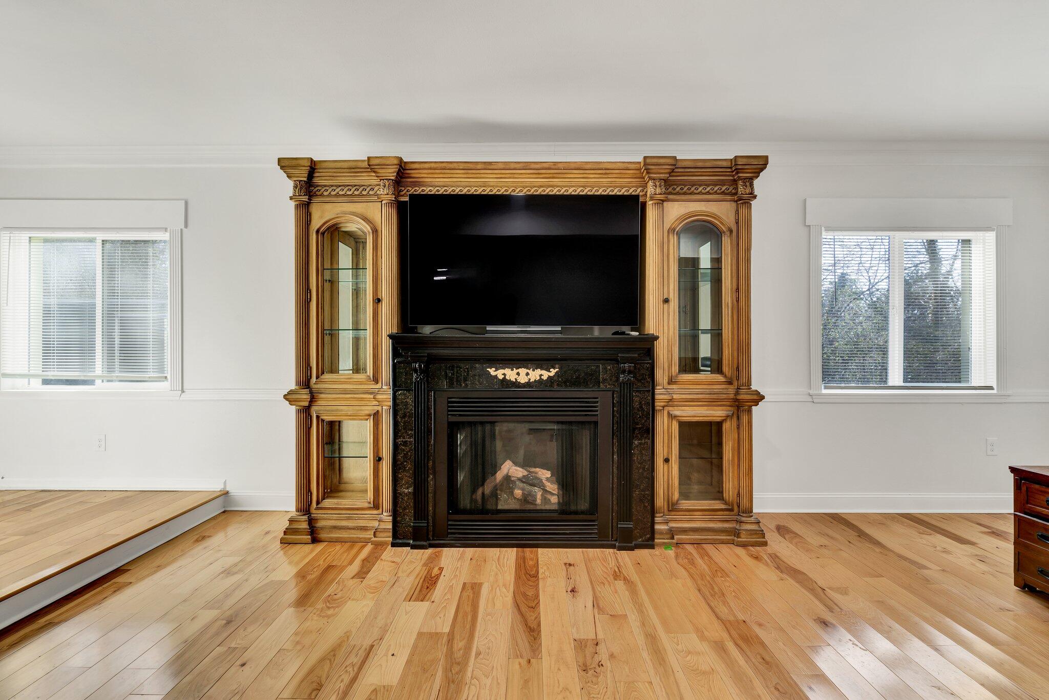 6230 North Lee Highway