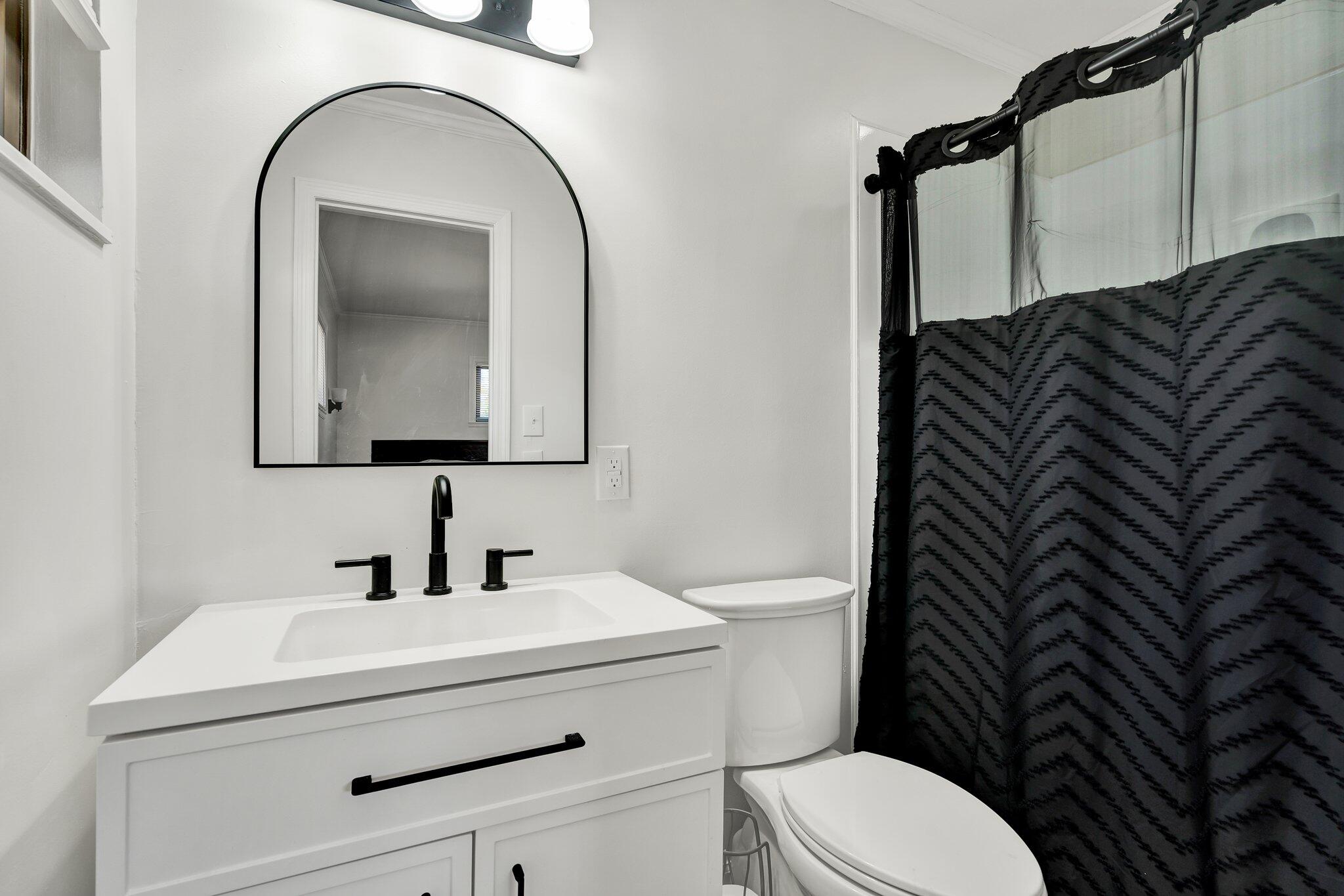 6230 North Lee Highway