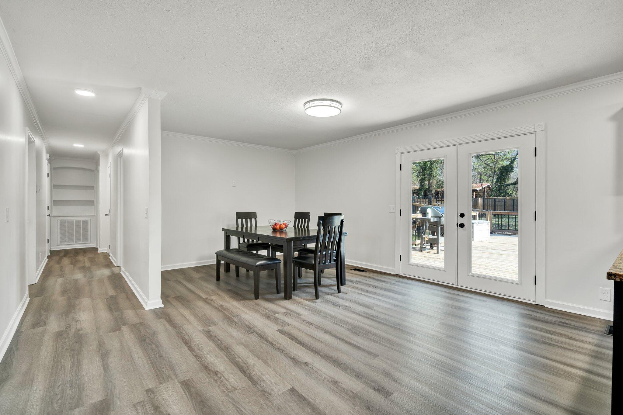 6230 North Lee Highway