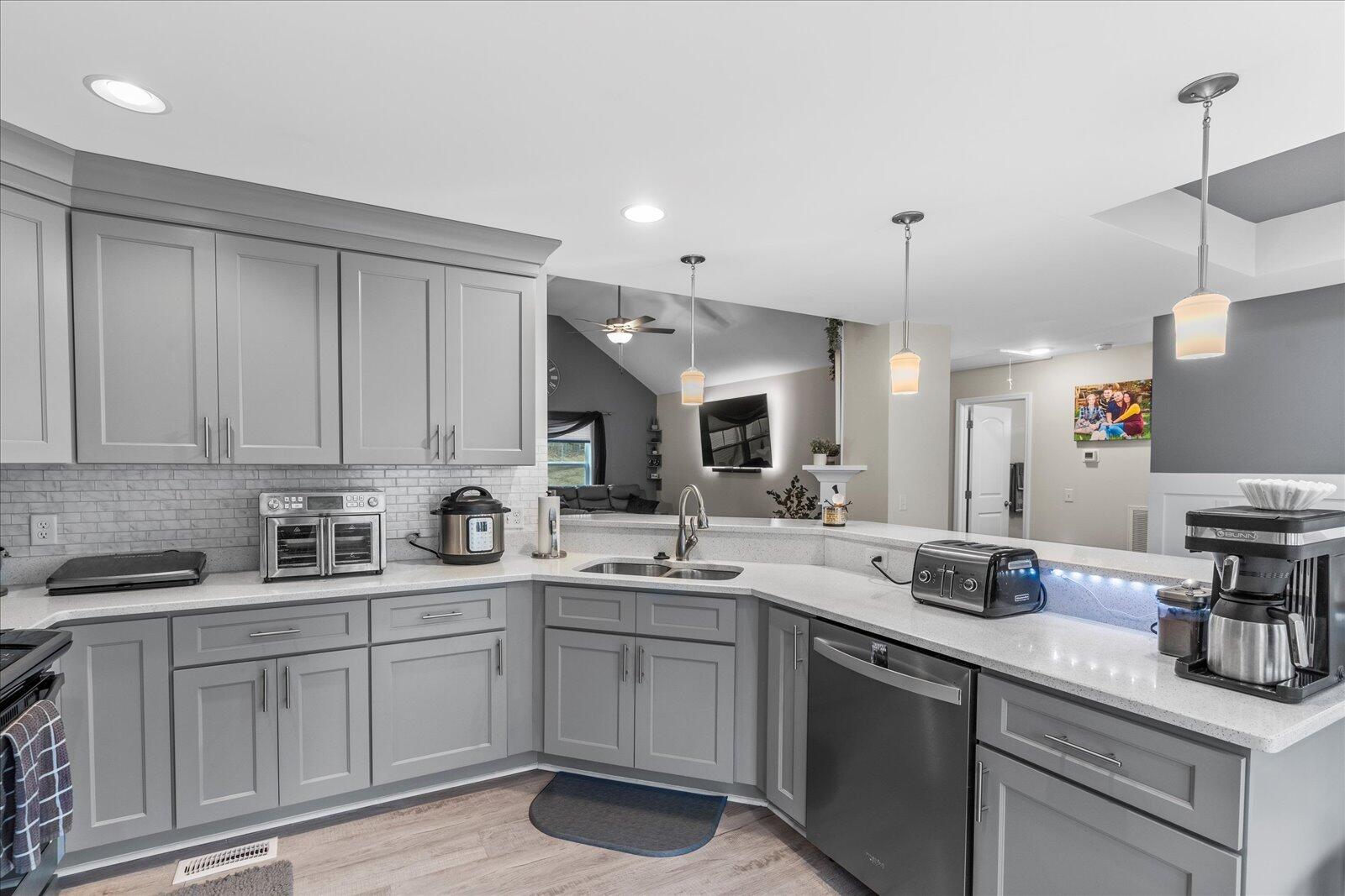 7061 Klingler Lane