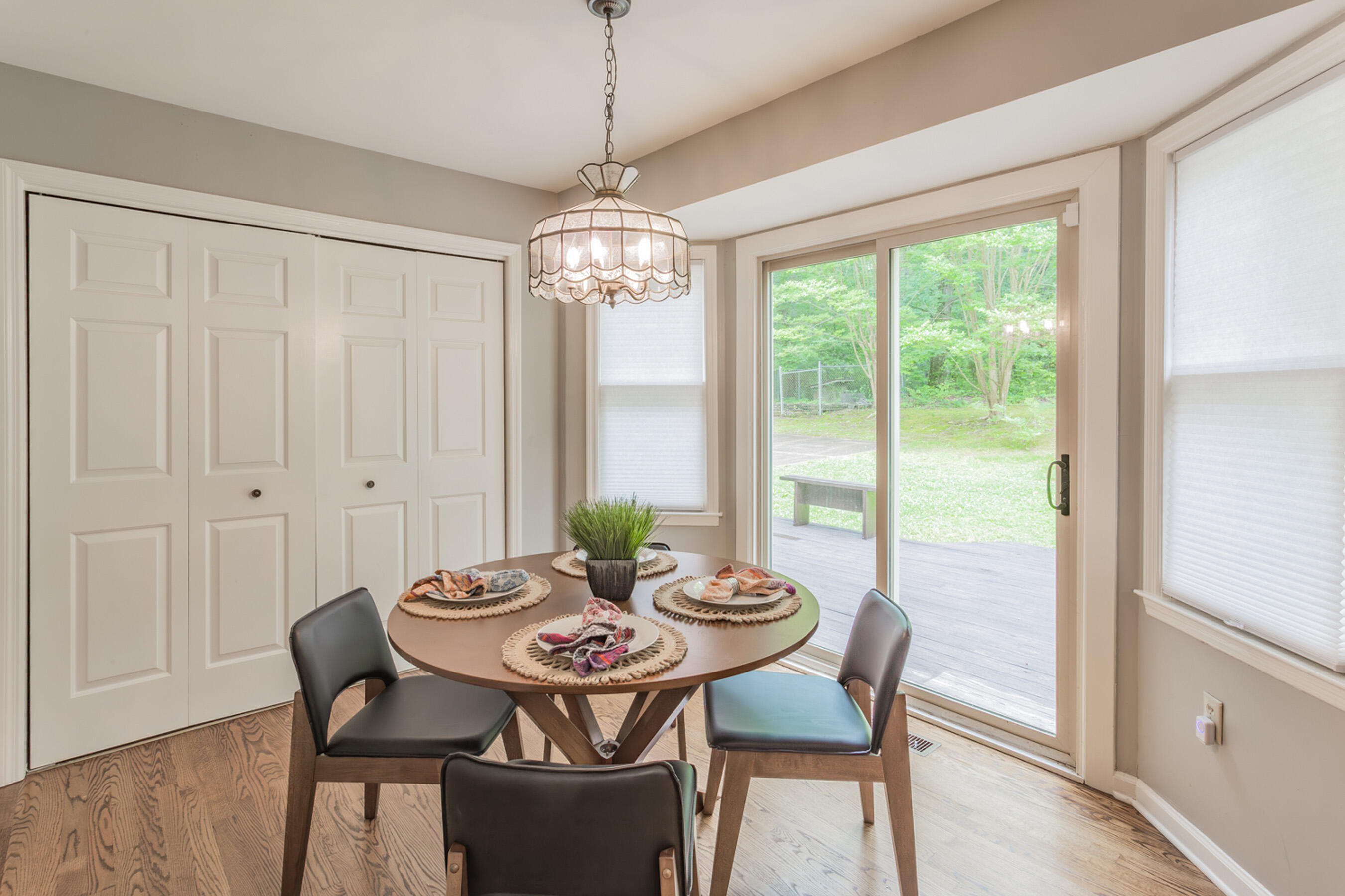 1200 Laurel Springs Way