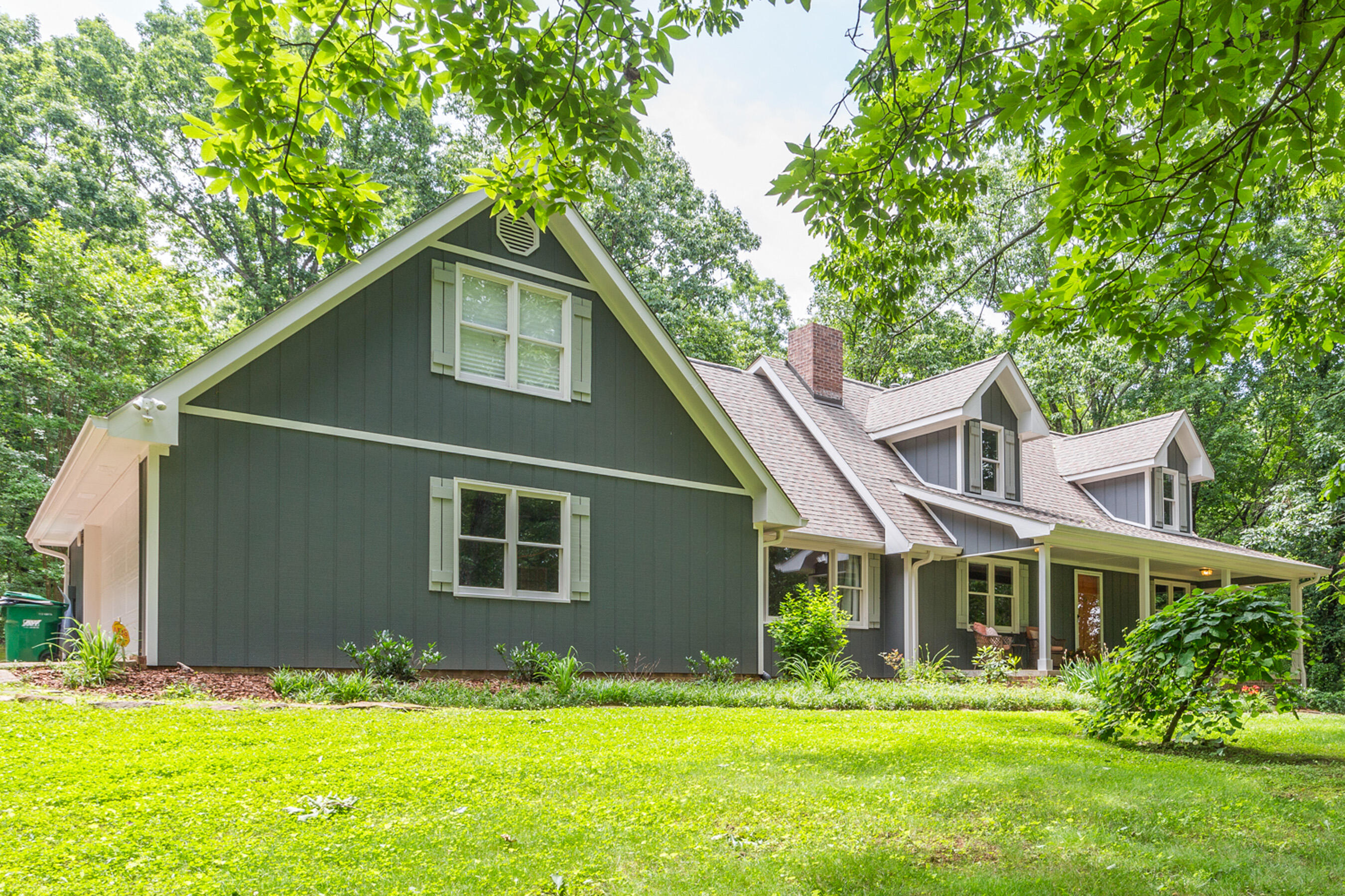 1200 Laurel Springs Way