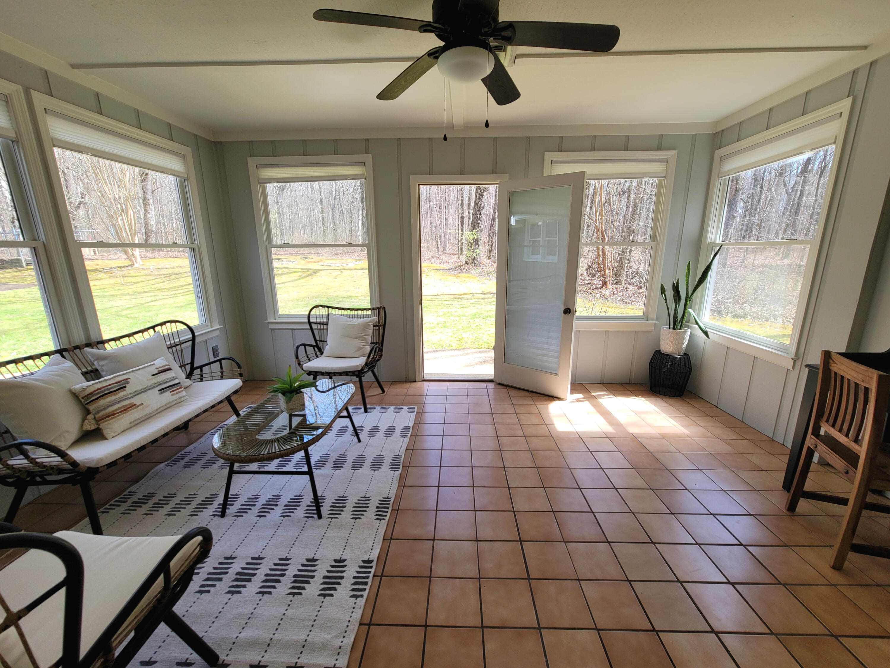 1200 Laurel Springs Way