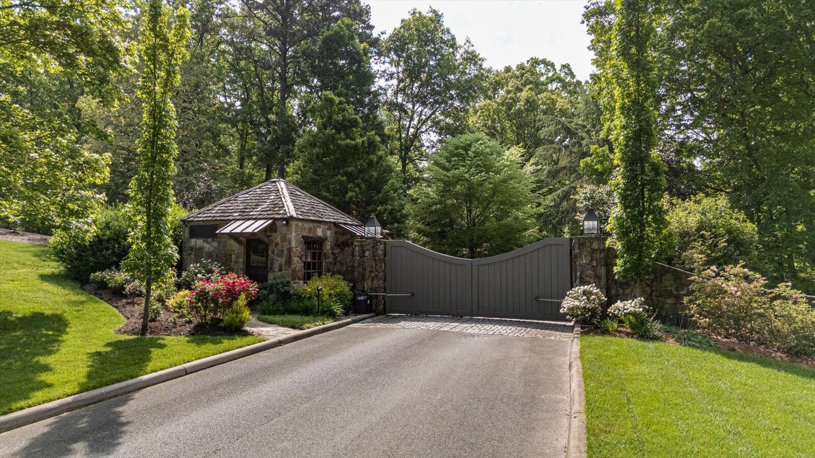 115 Tremolat Lane