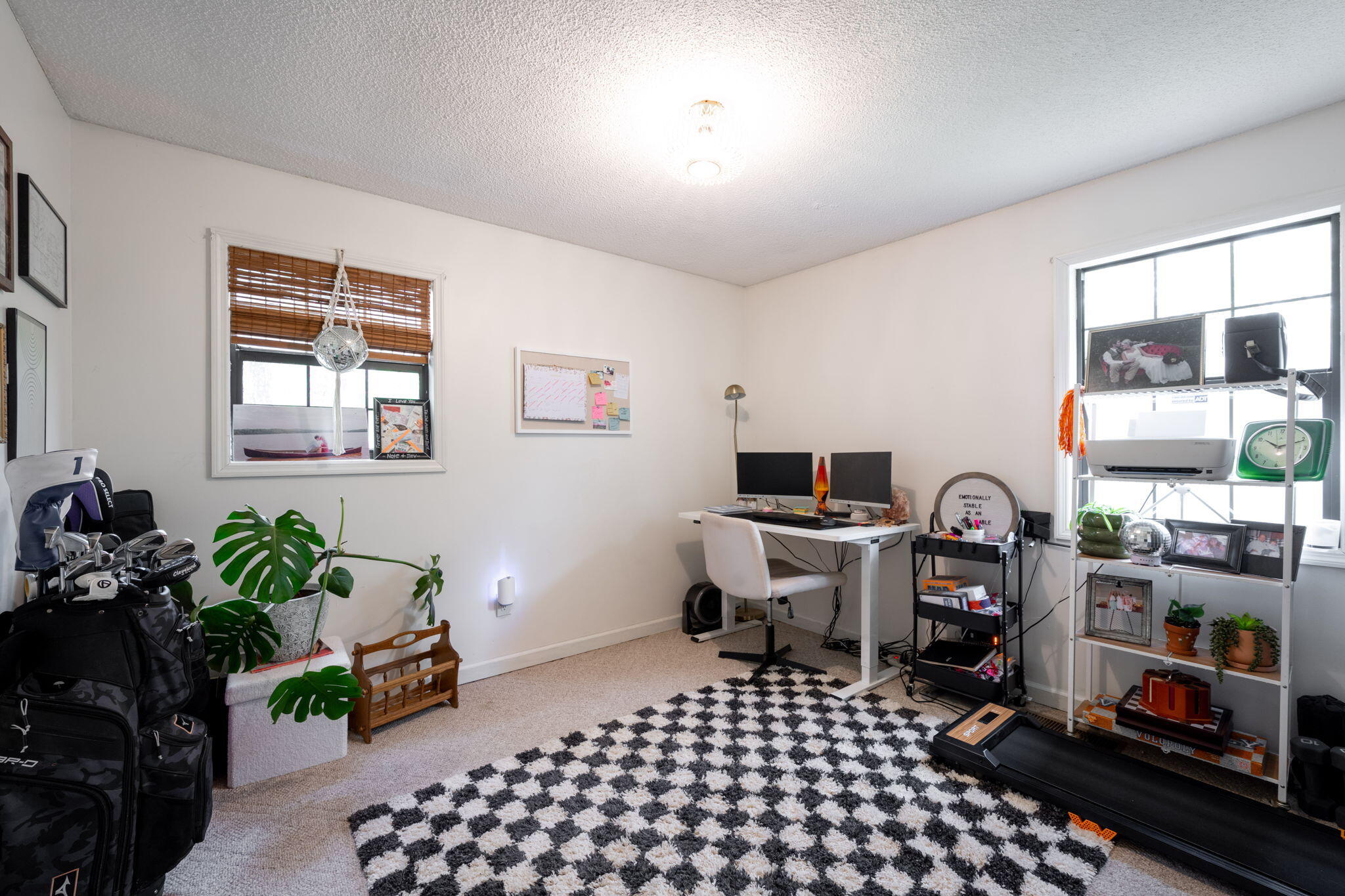 1002 Crowe Circle