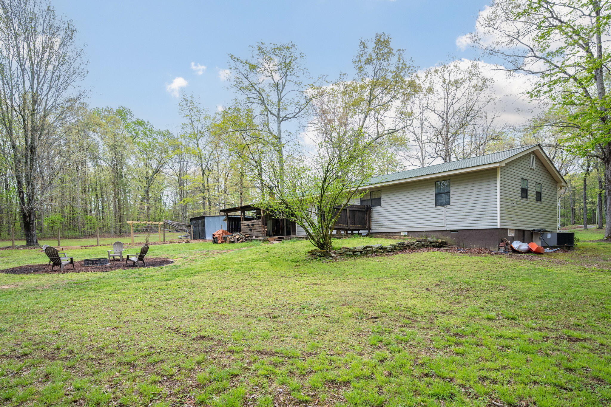 1002 Crowe Circle