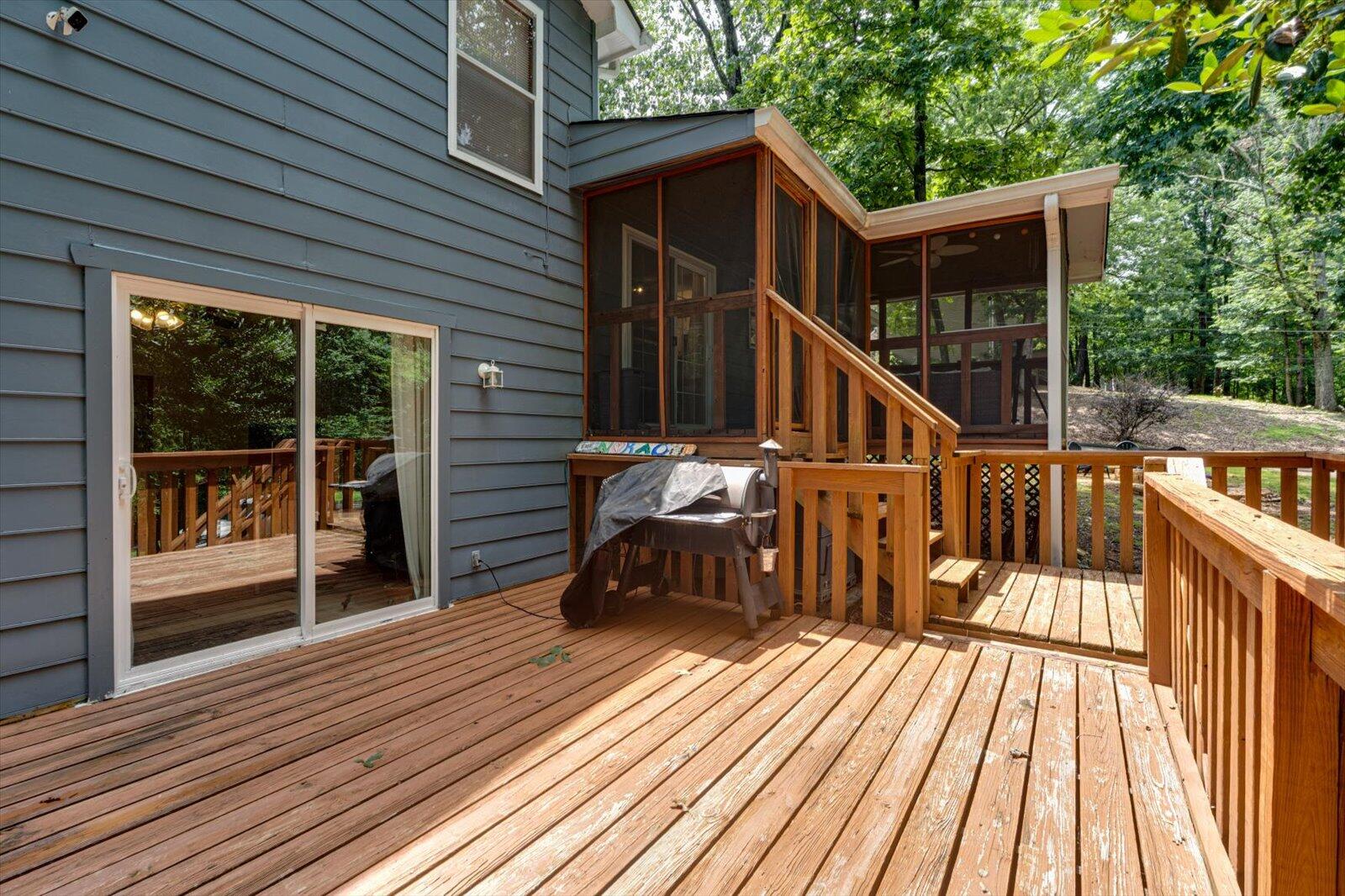 6415 Lake Meadows Drive