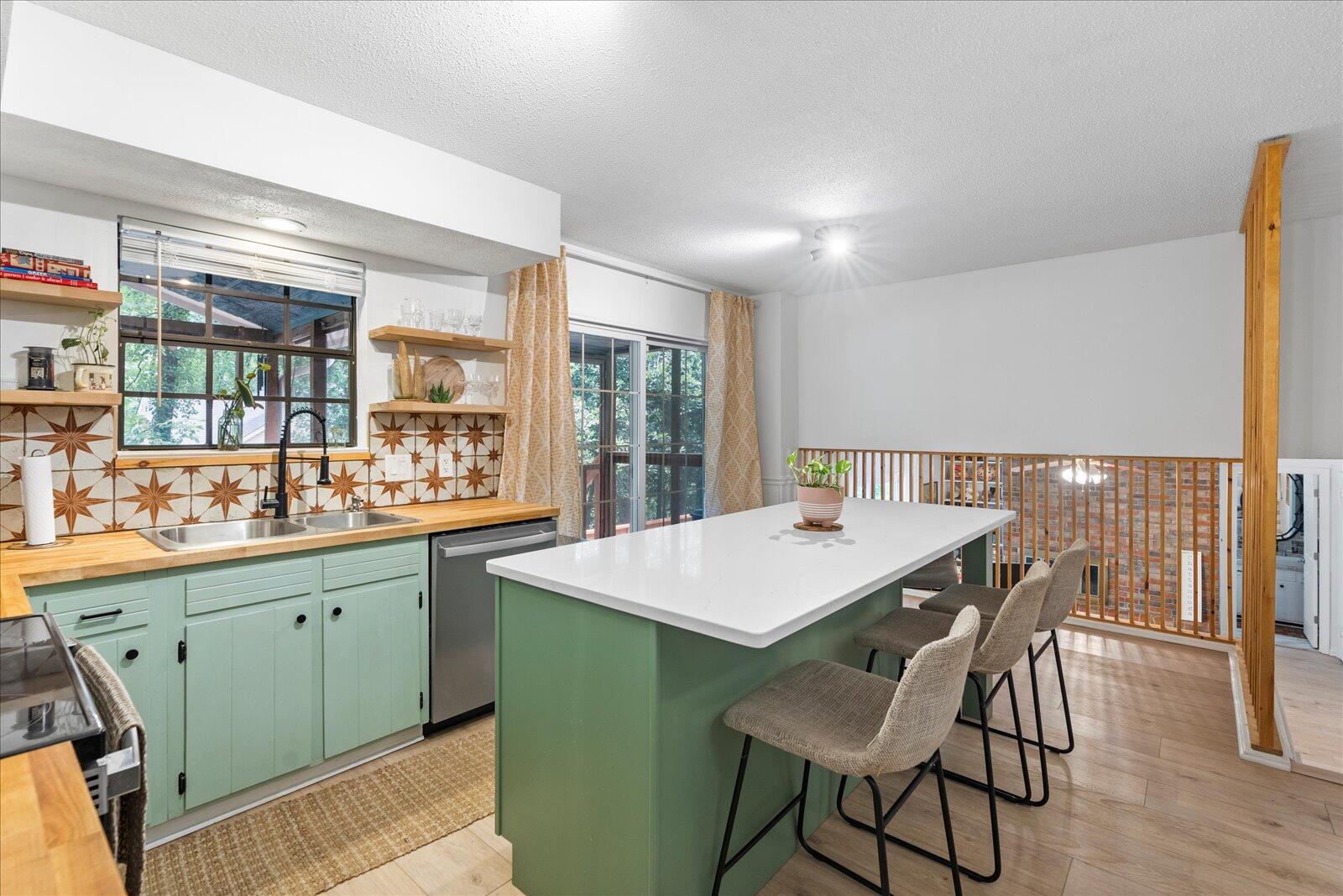 6415 Lake Meadows Drive