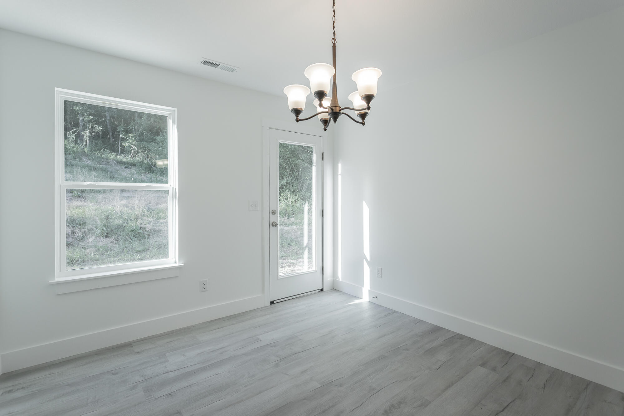 1909 Green Pond Road