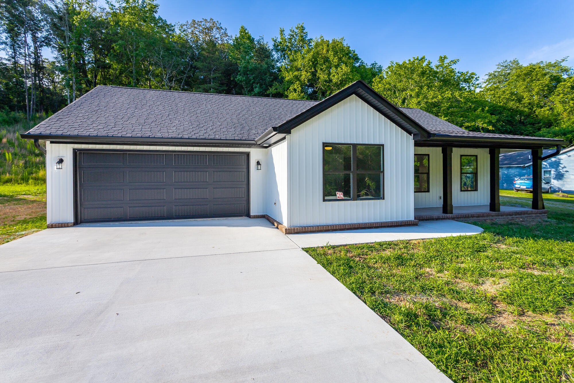 1909 Green Pond Road