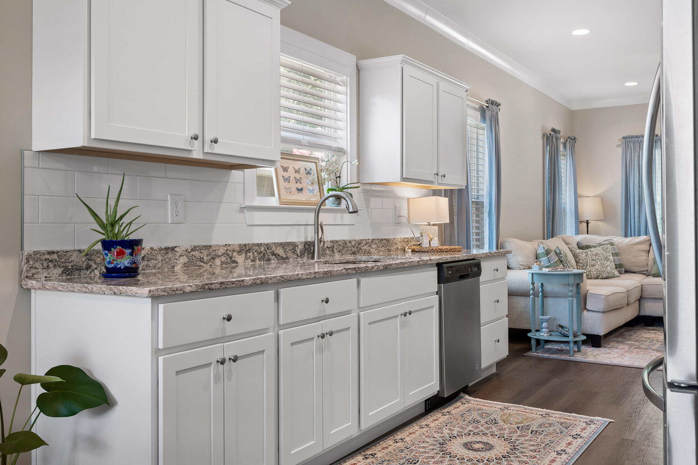 2013 Charles Street NE