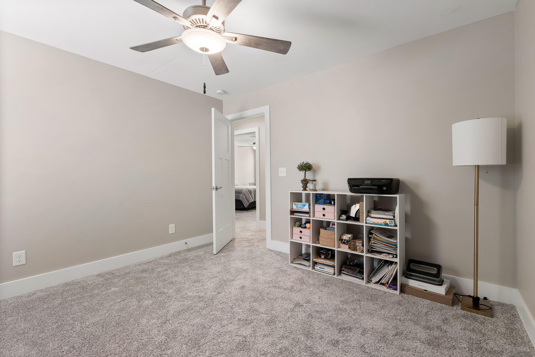 2013 Charles Street NE