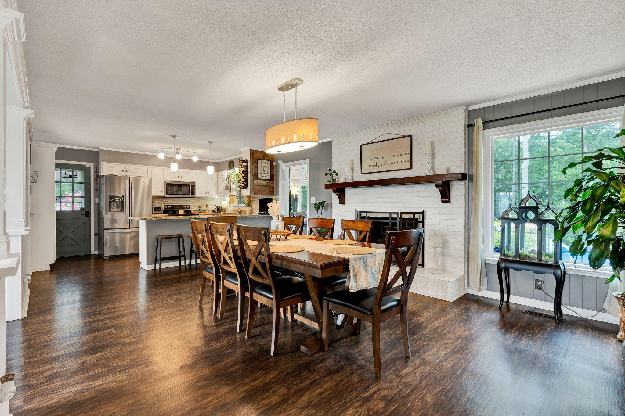201 Triplett Circle NW