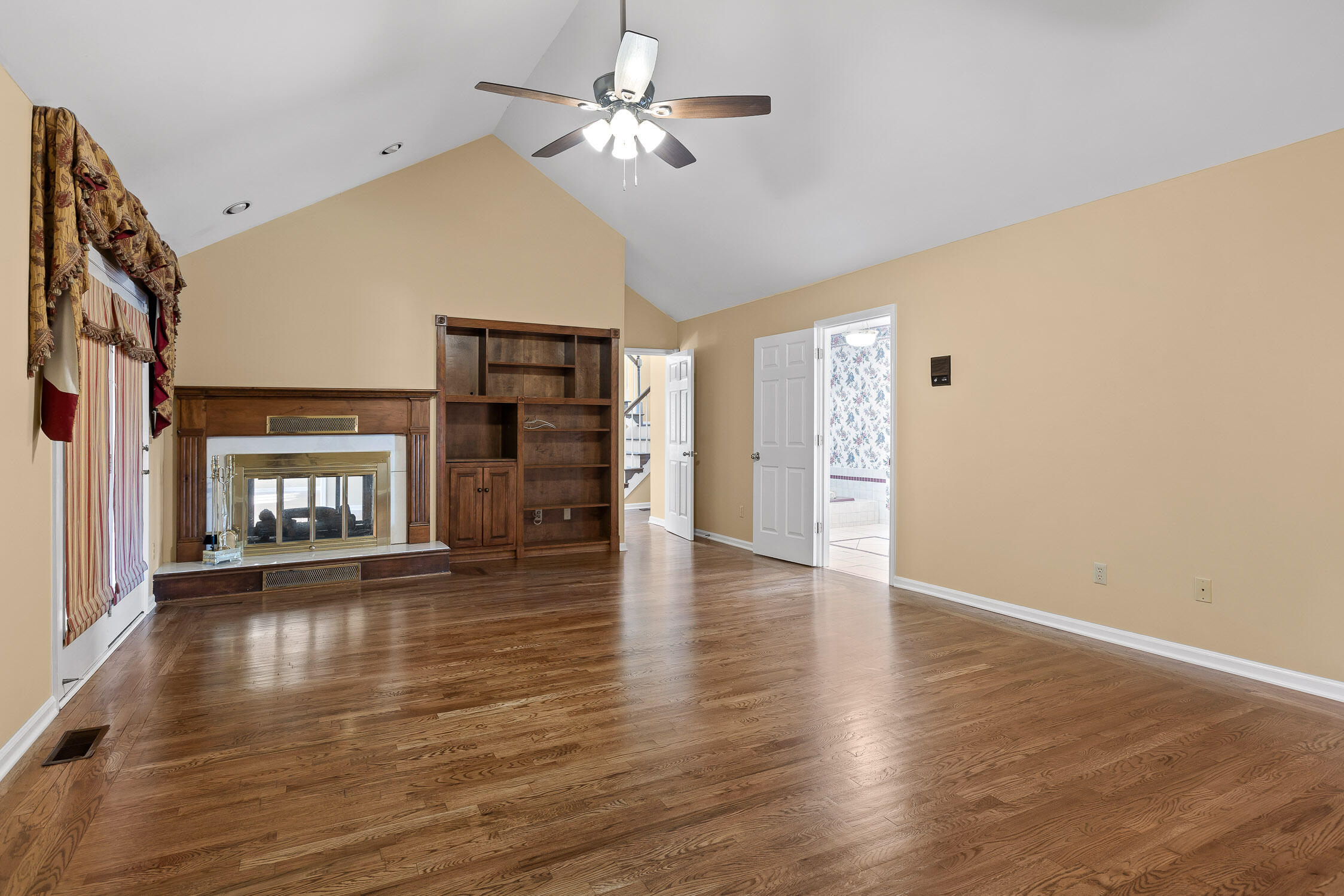 2508 Lake Dweller Lane