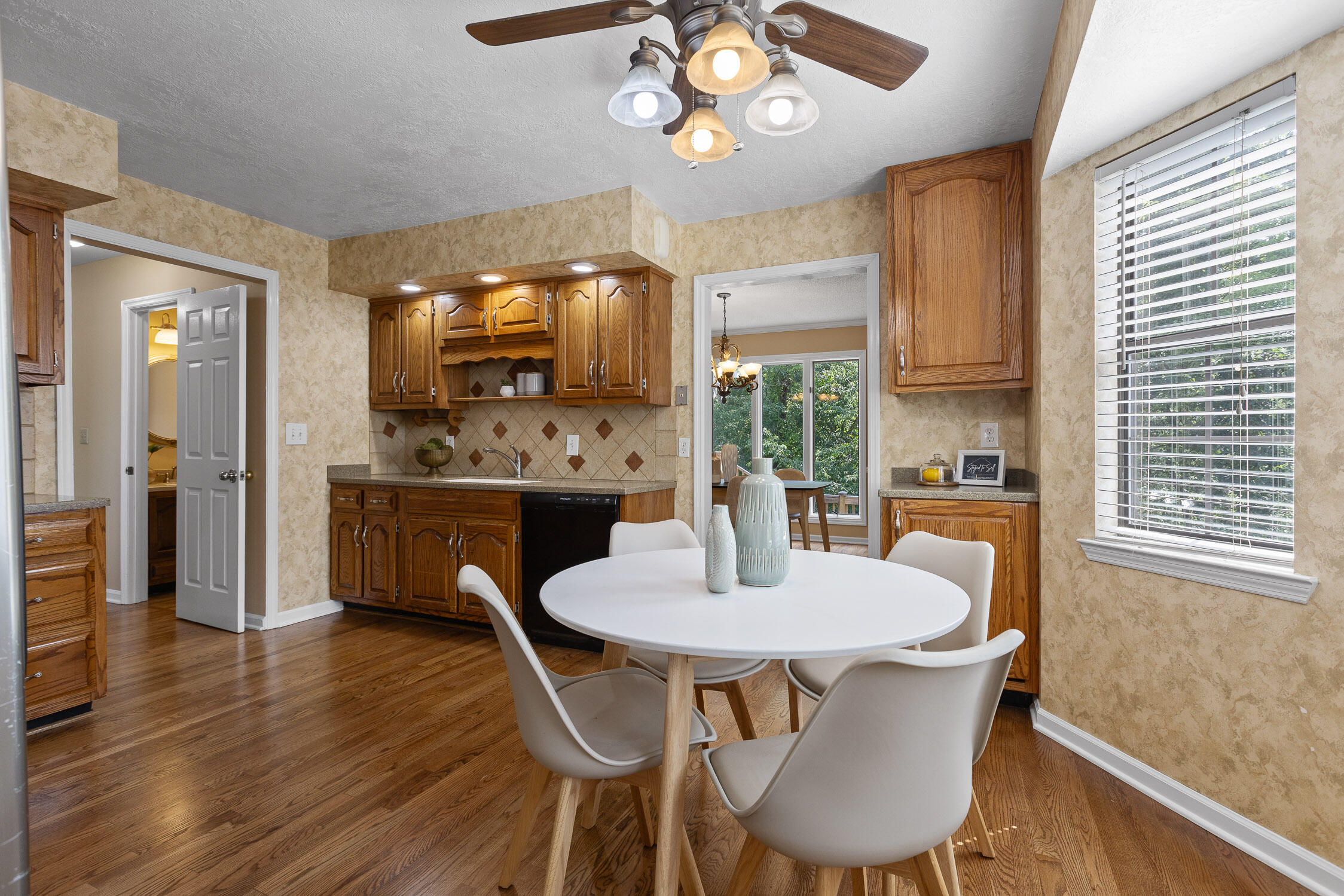 2508 Lake Dweller Lane