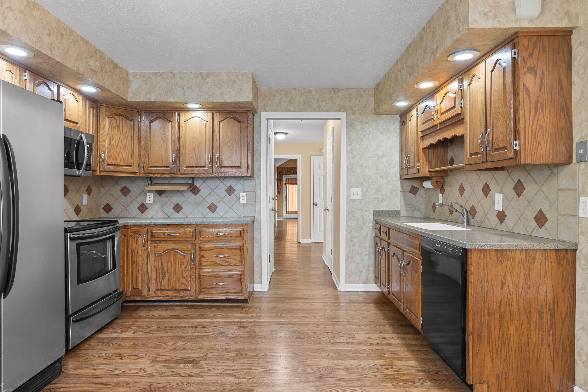 2508 Lake Dweller Lane