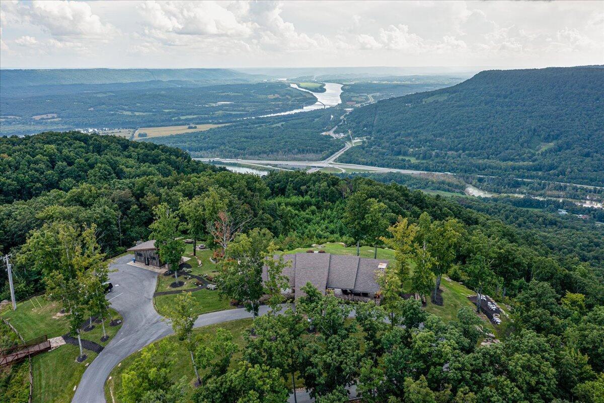 0 High Point Lane, 182b