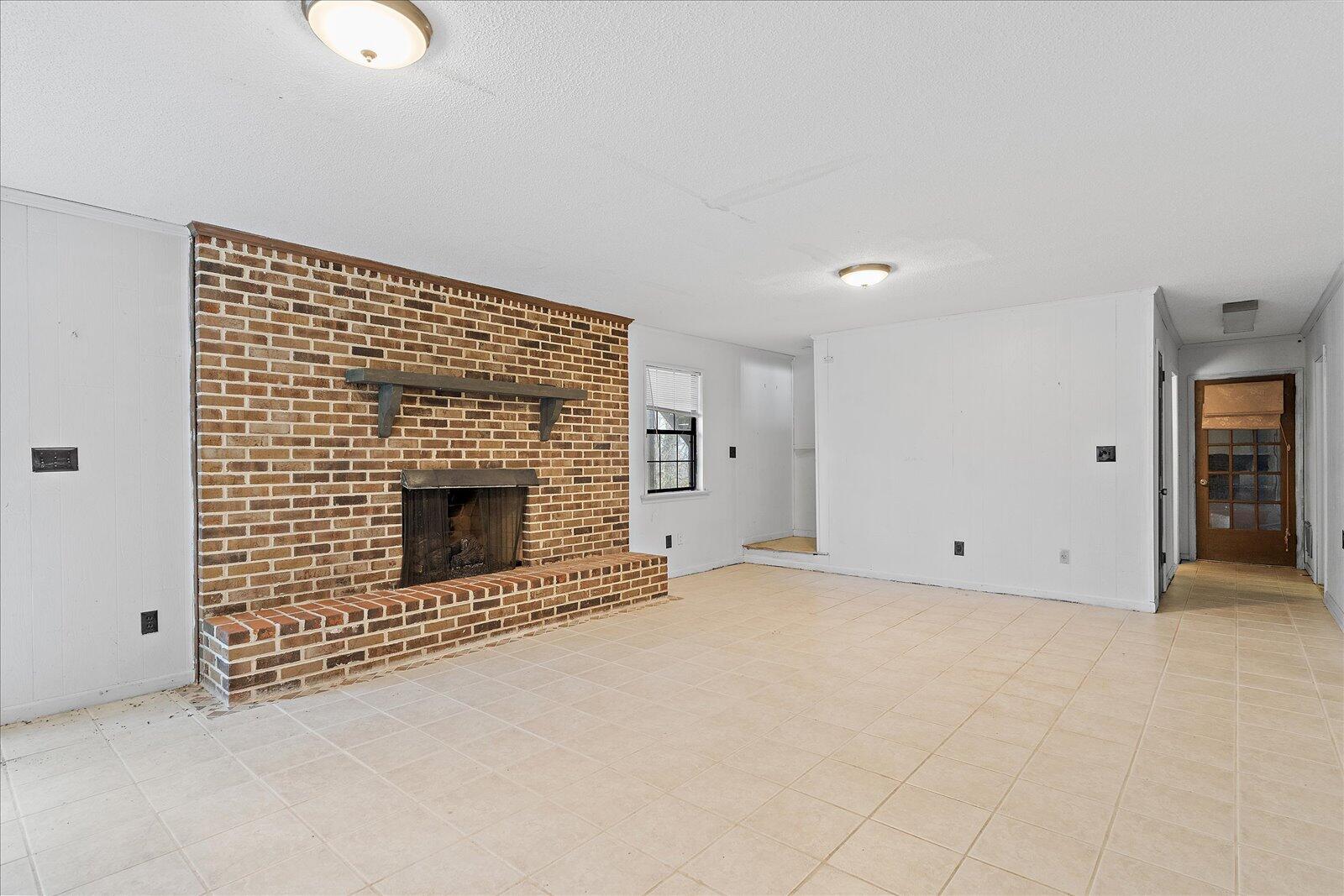 1619 Starboard Drive