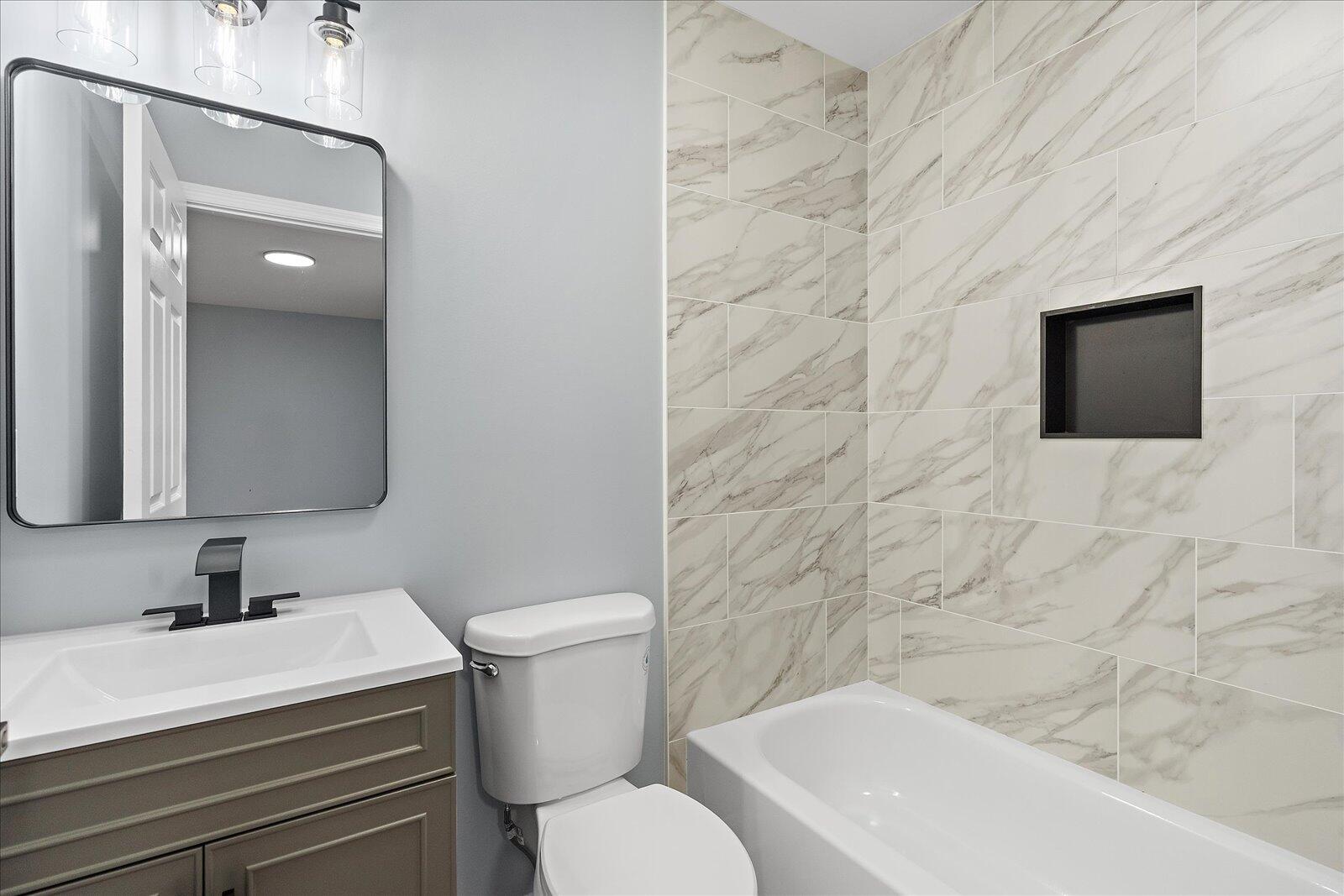 1917 Circle Drive SW