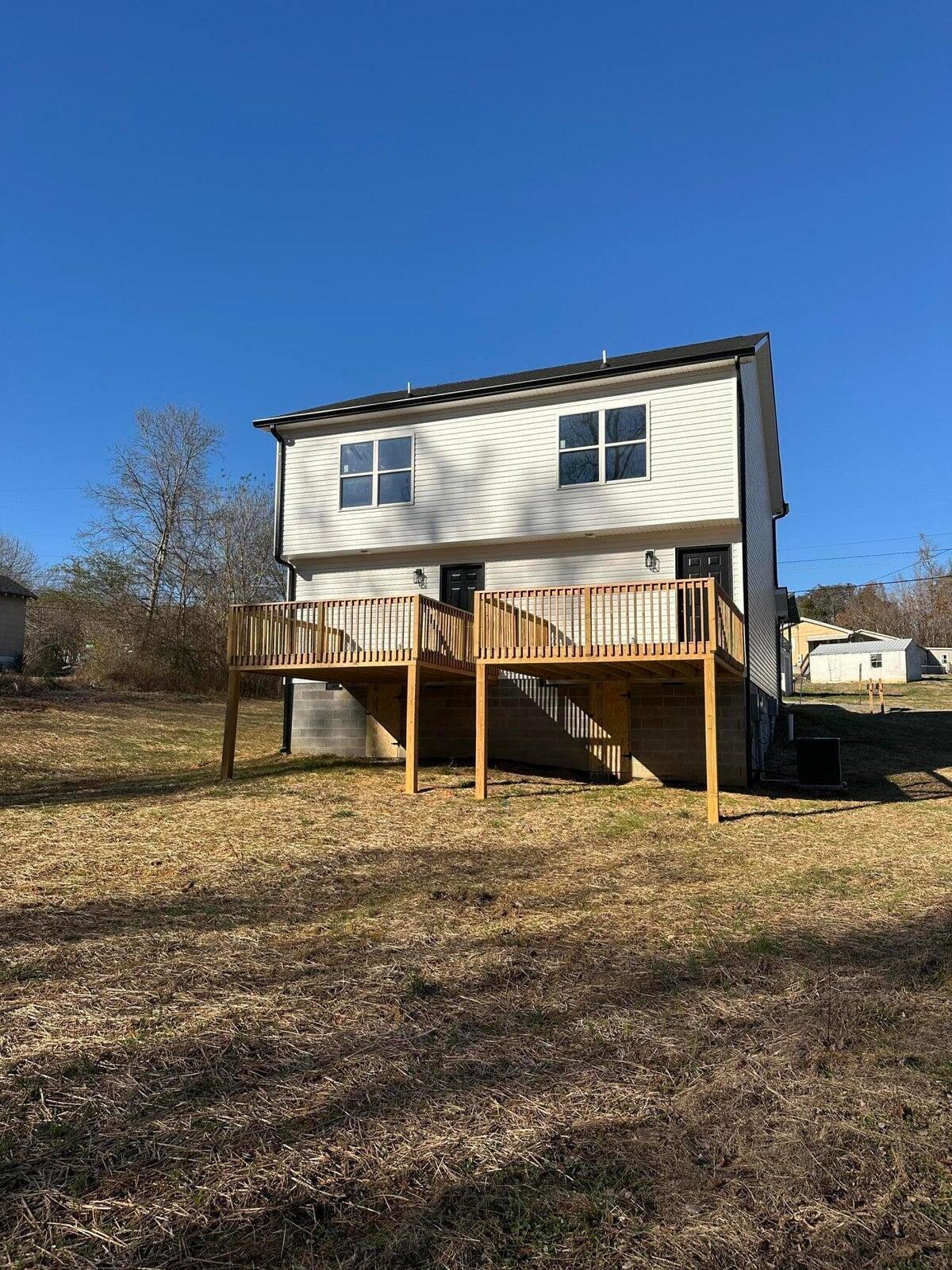 38 & 42 E Avenue