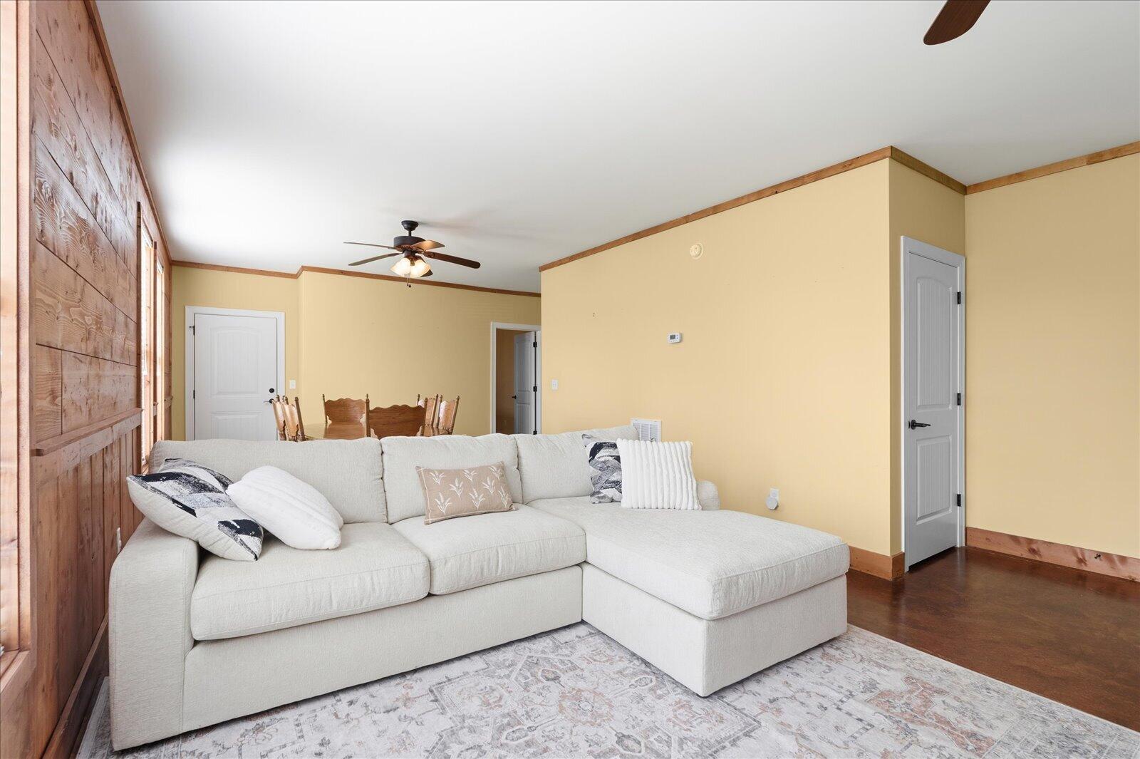 2322 Gale Lane