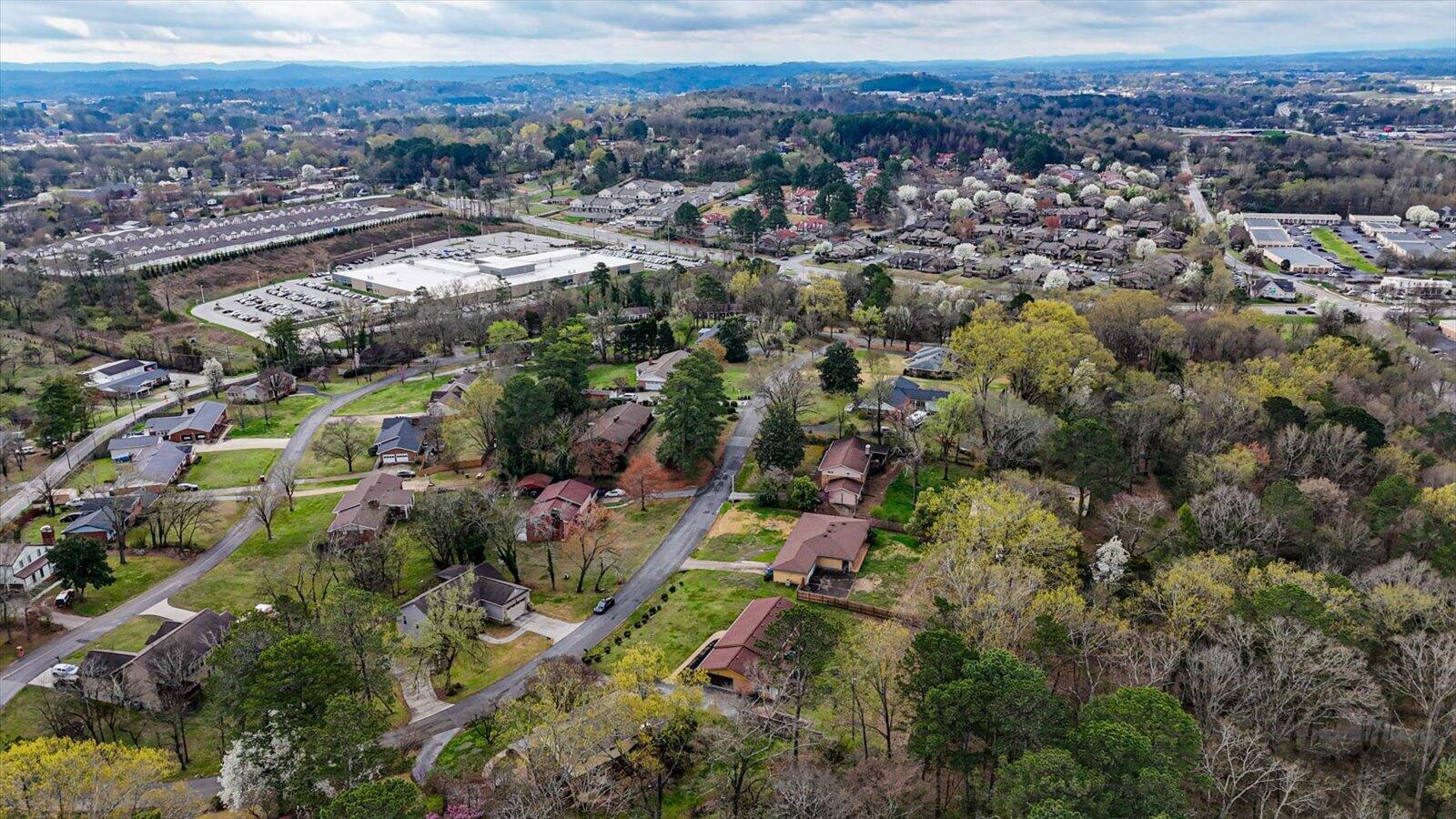 2322 Gale Lane