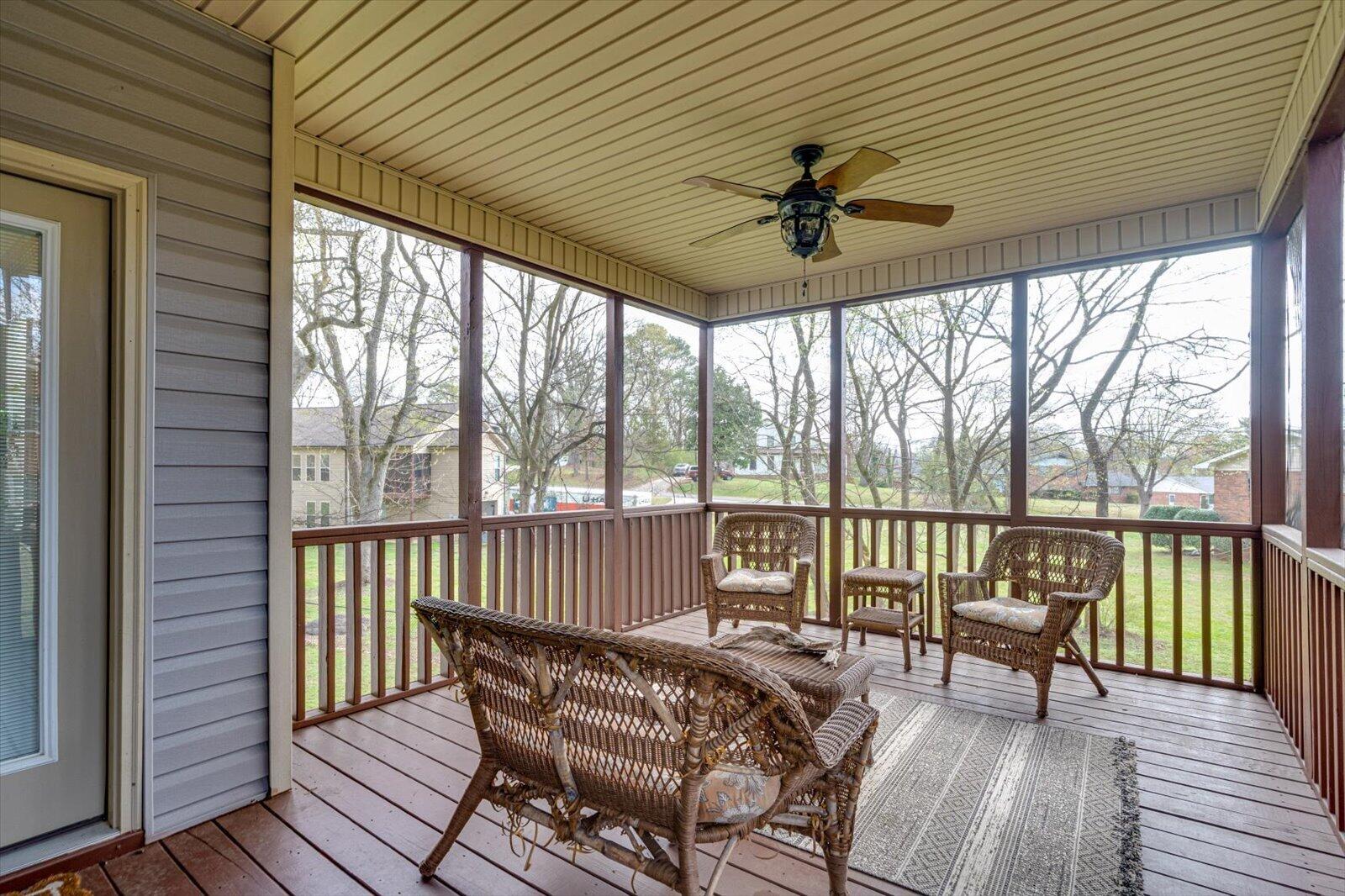 2322 Gale Lane