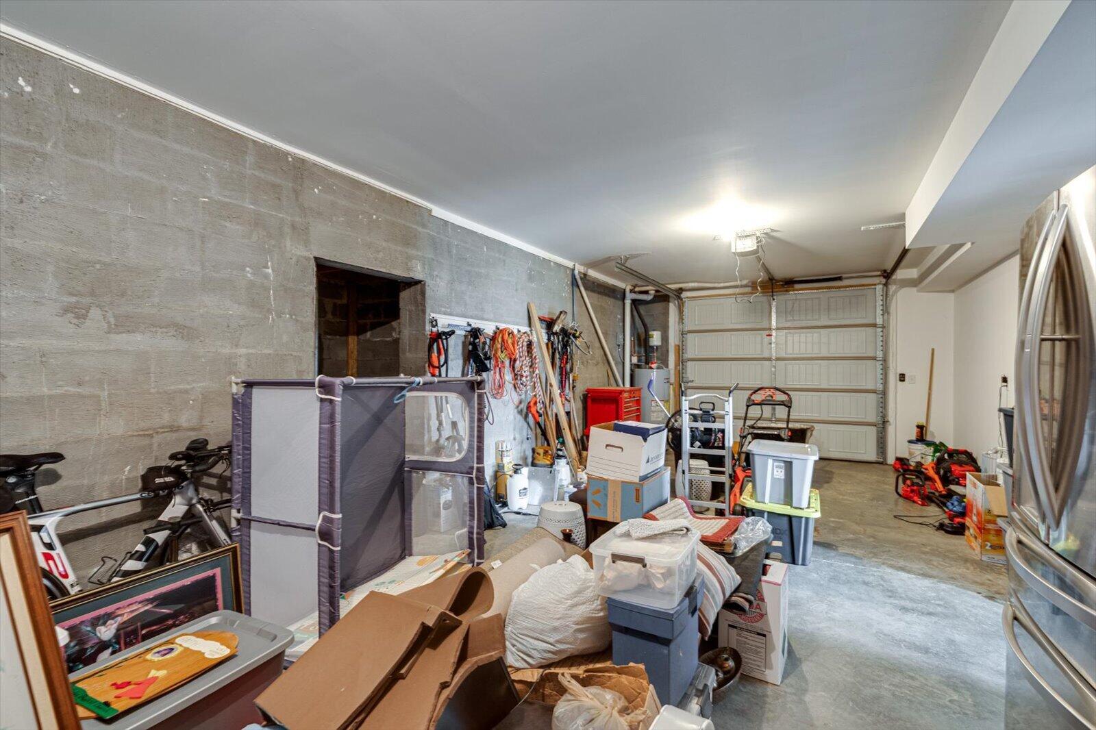 2322 Gale Lane