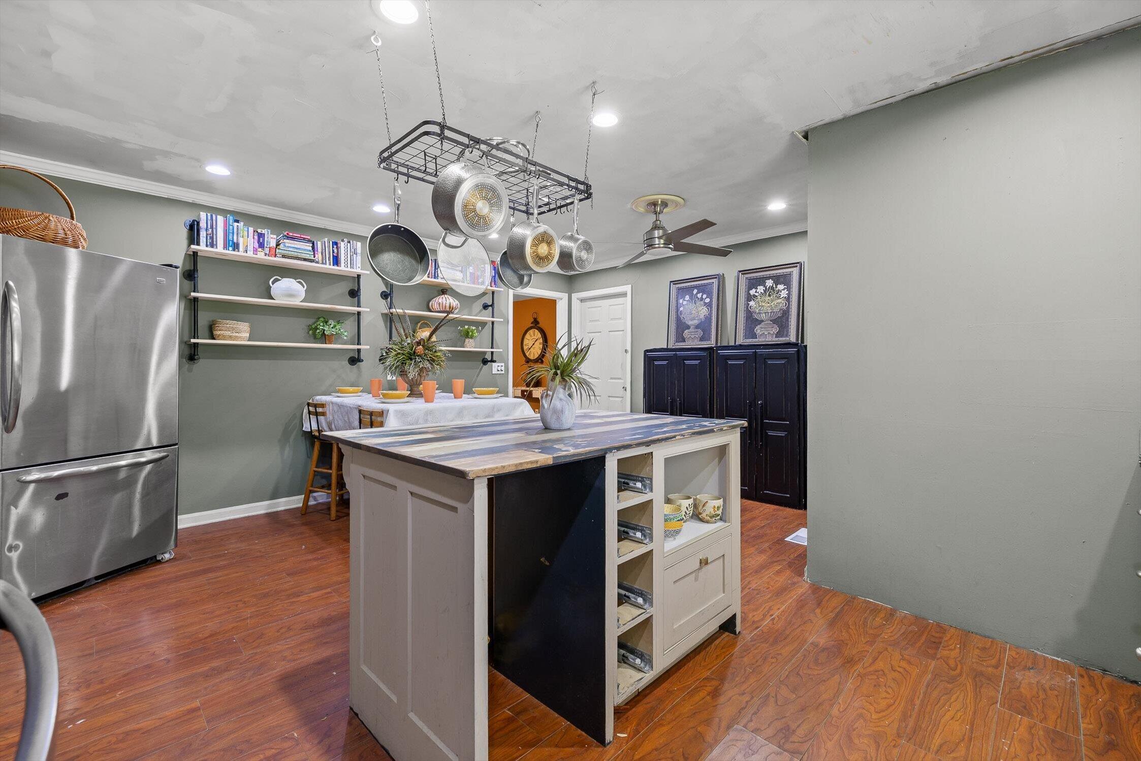 7401 Old Cleveland Pike