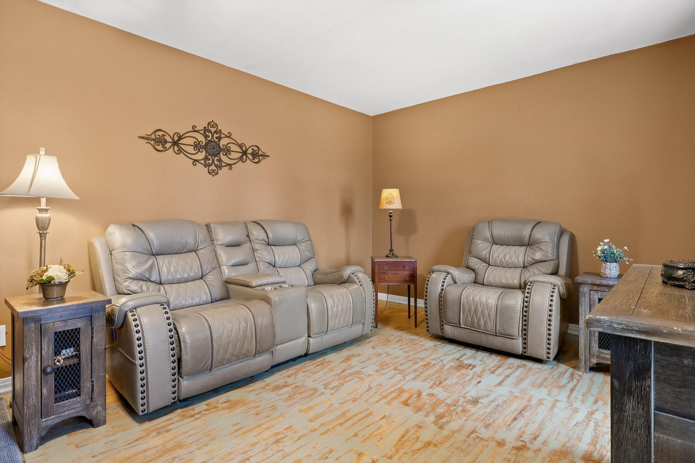 7401 Old Cleveland Pike