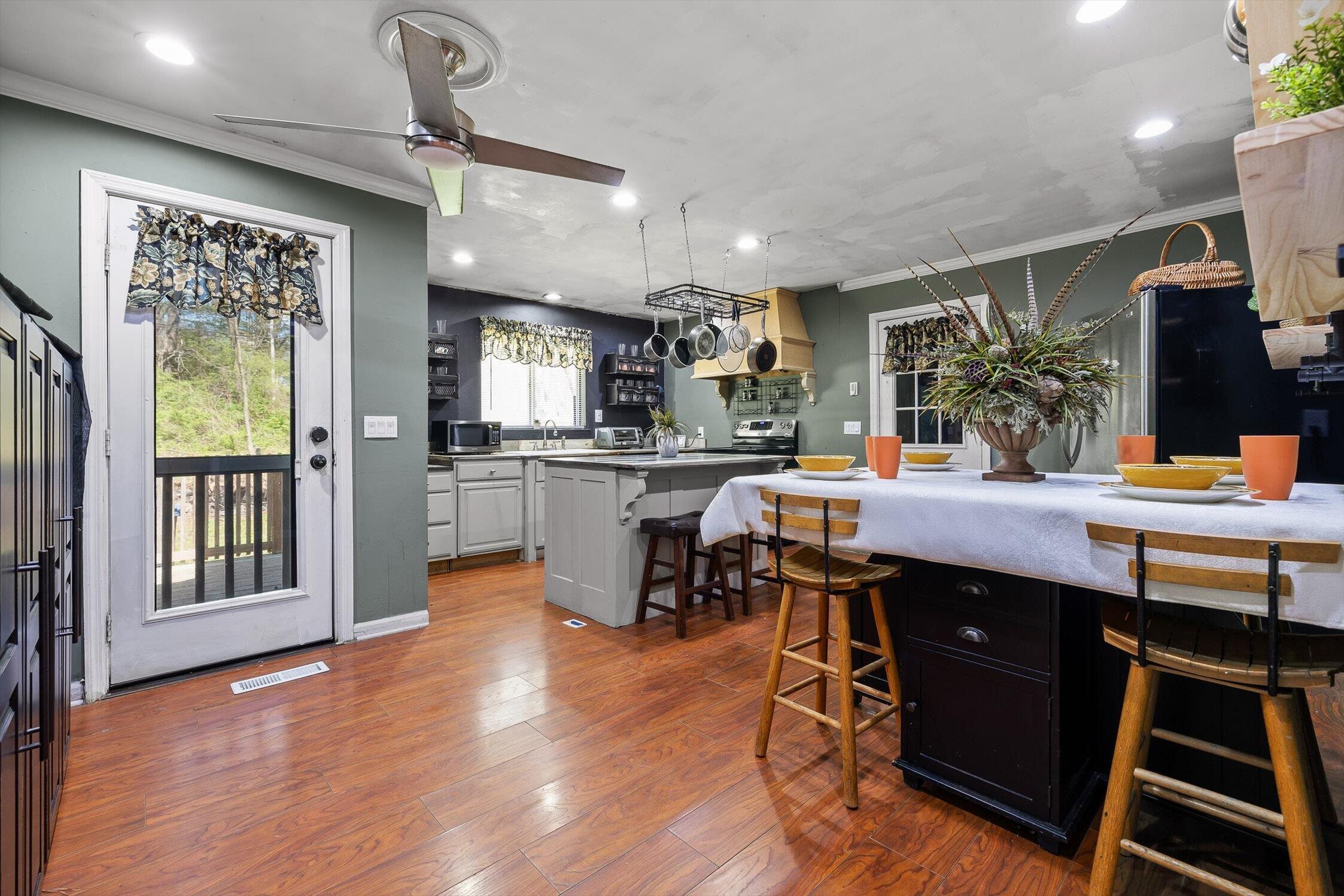7401 Old Cleveland Pike