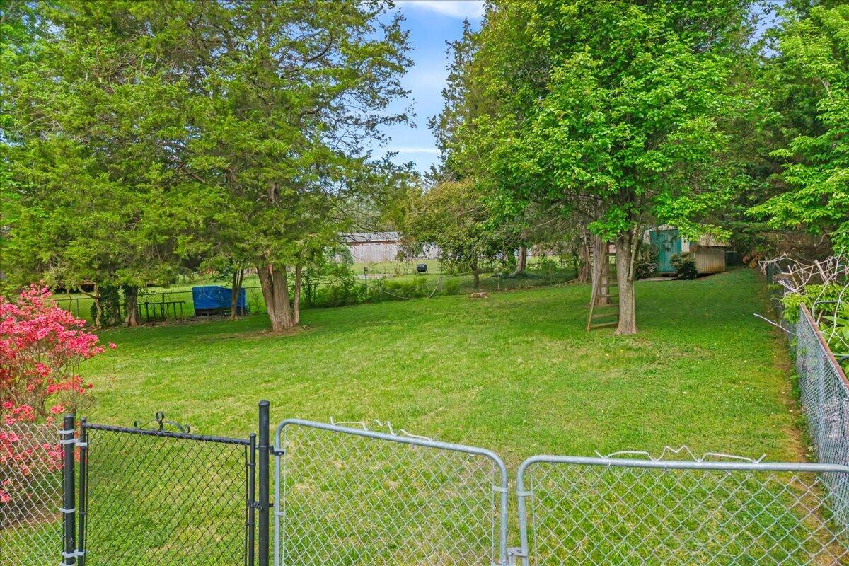 1305 Ridgeway Circle