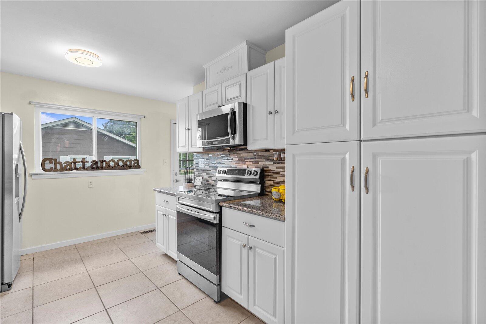 3825 Pin Oak Terrace