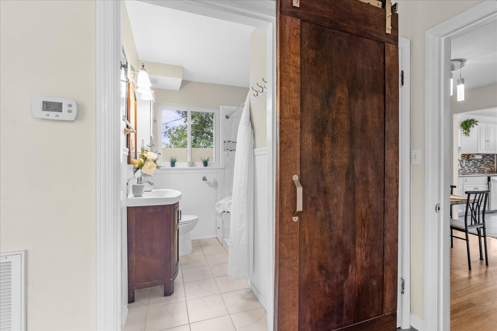 3825 Pin Oak Terrace