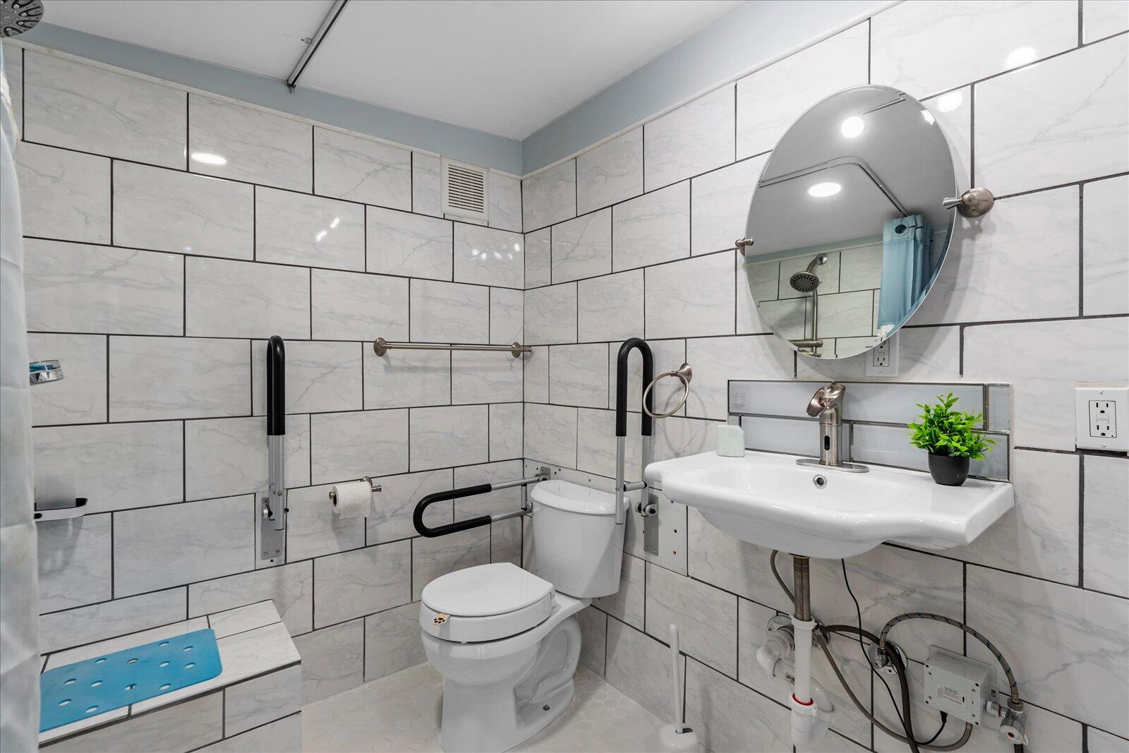 3825 Pin Oak Terrace