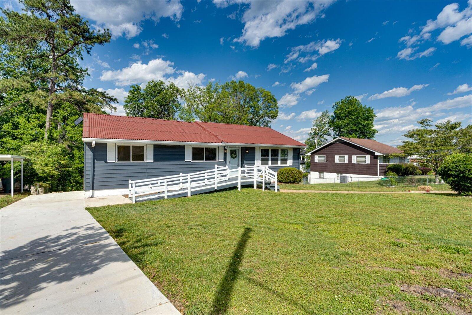 3825 Pin Oak Terrace