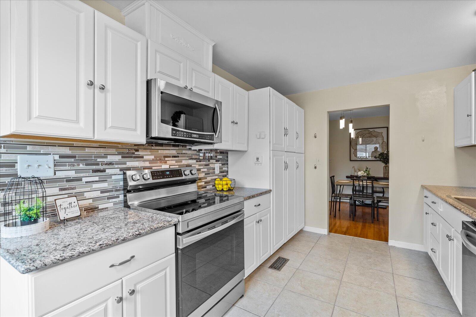 3825 Pin Oak Terrace