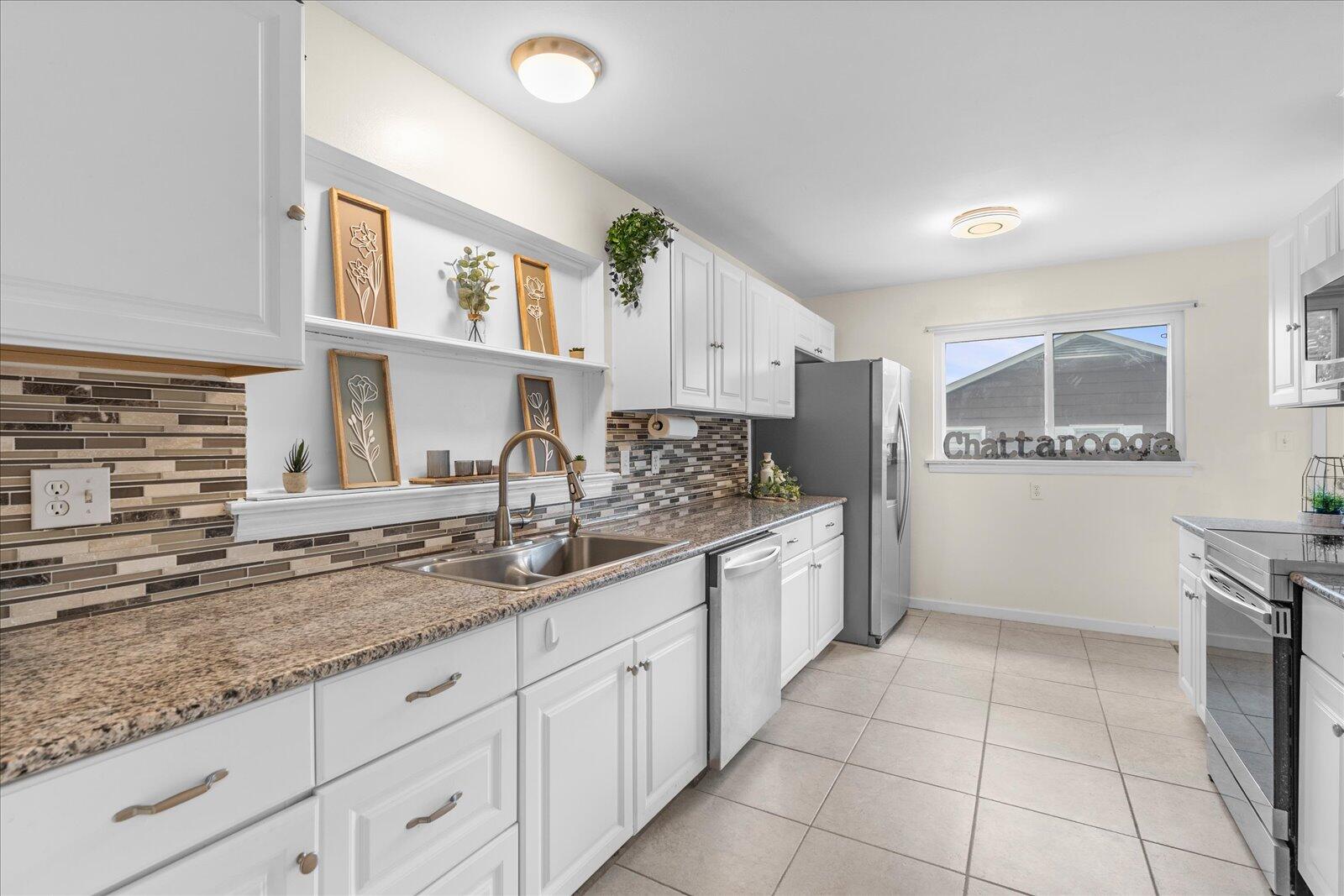 3825 Pin Oak Terrace