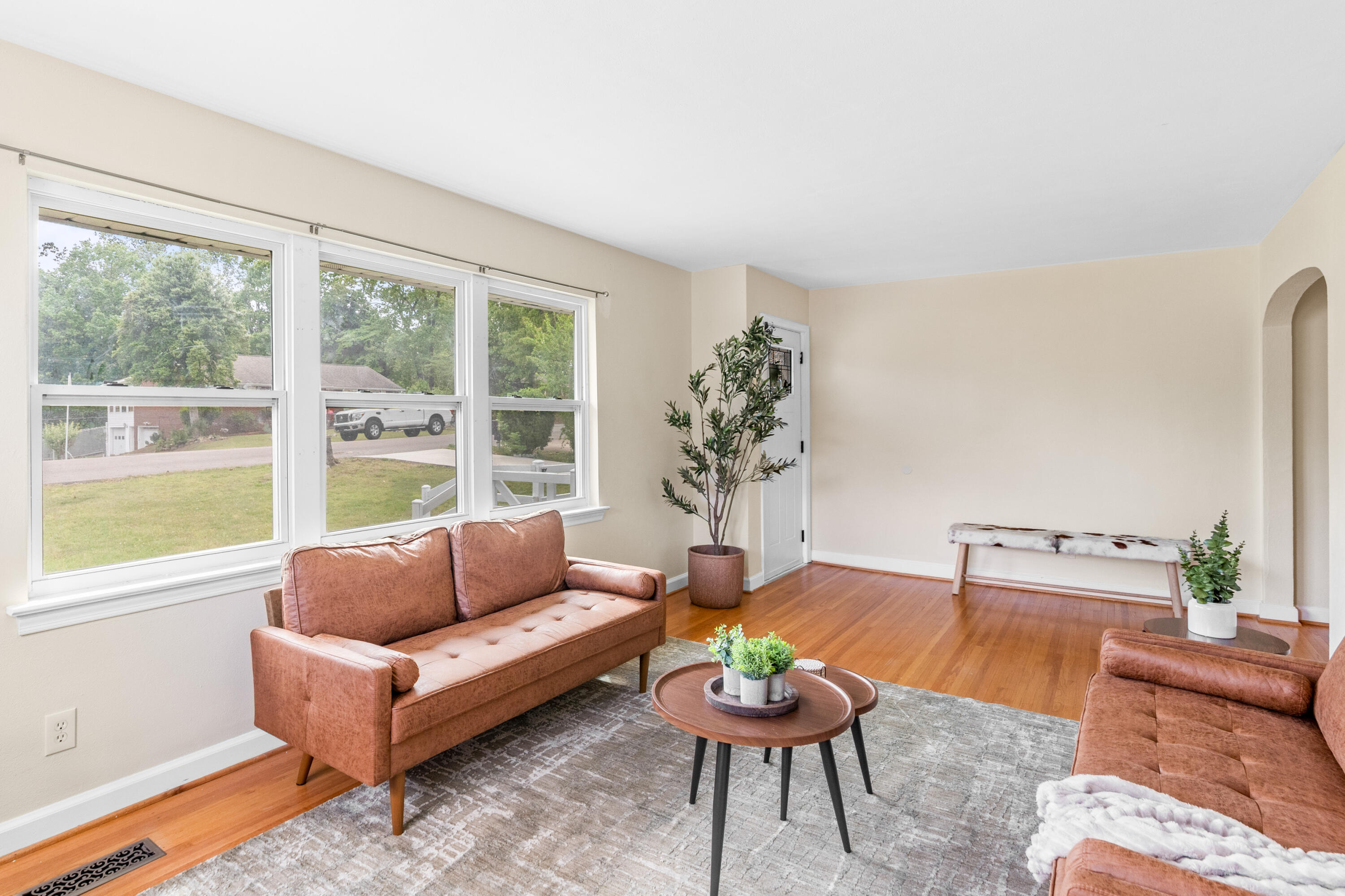 3825 Pin Oak Terrace