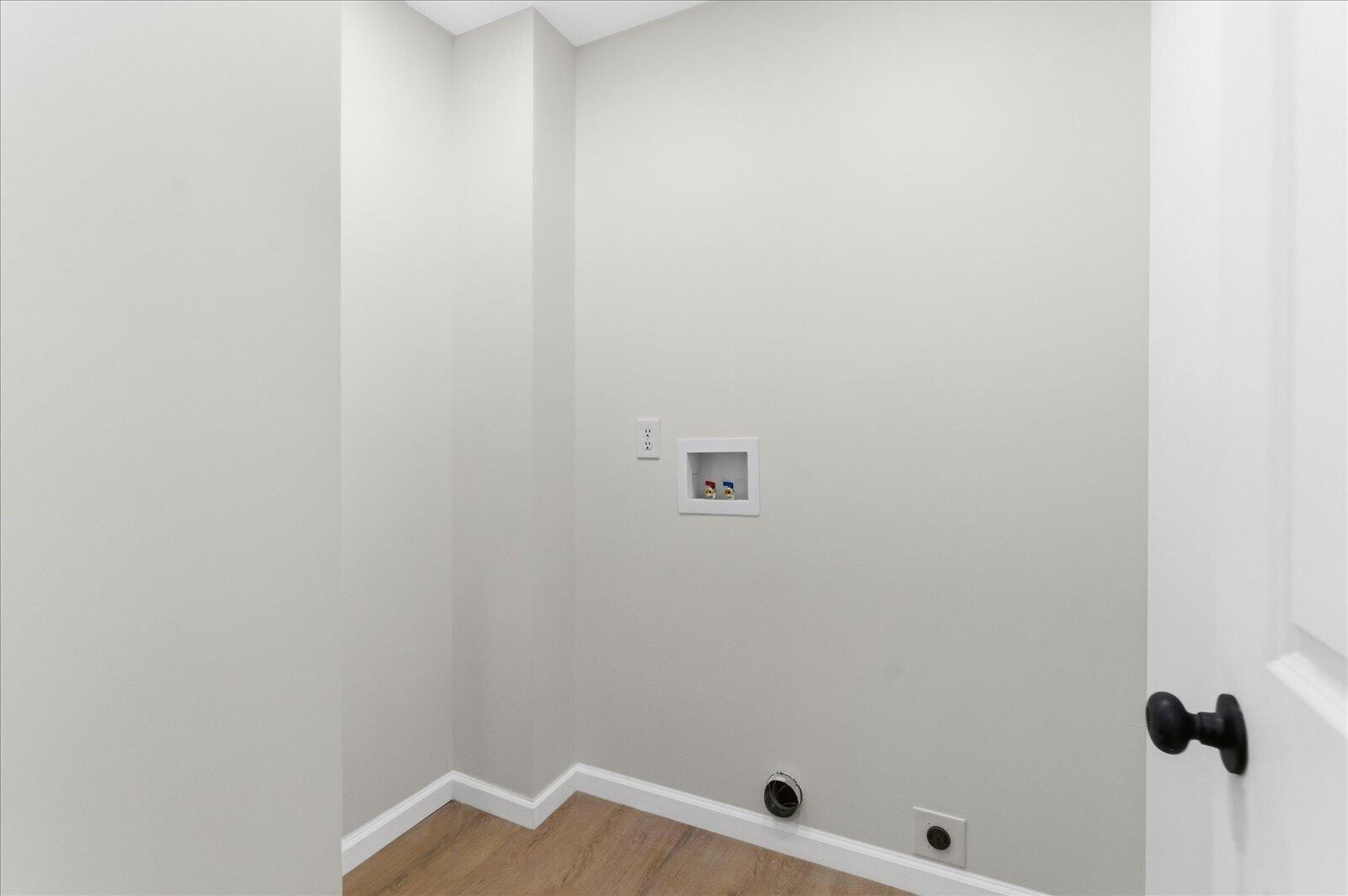 1435 Alley Street NE