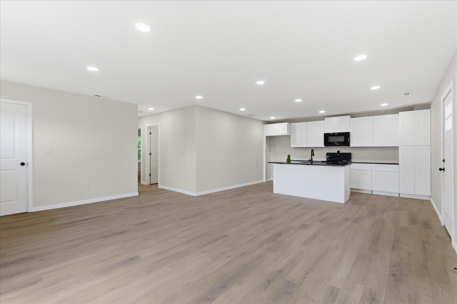 1435 Alley Street NE